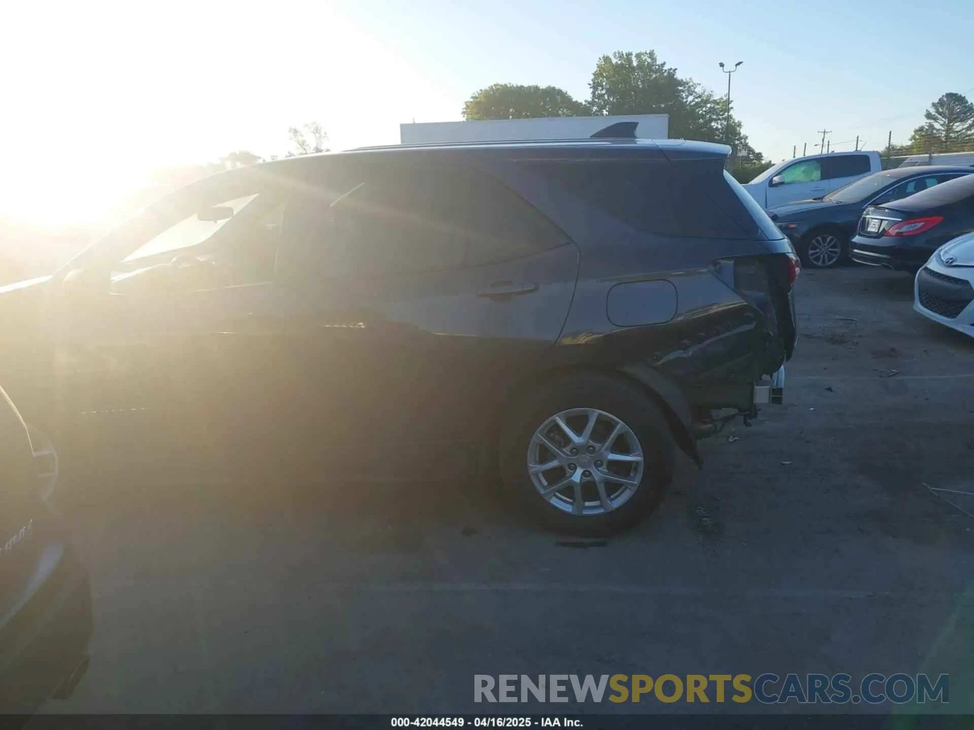 15 Фотография поврежденного автомобиля 3GNAXHEV5NS207459 CHEVROLET EQUINOX 2022