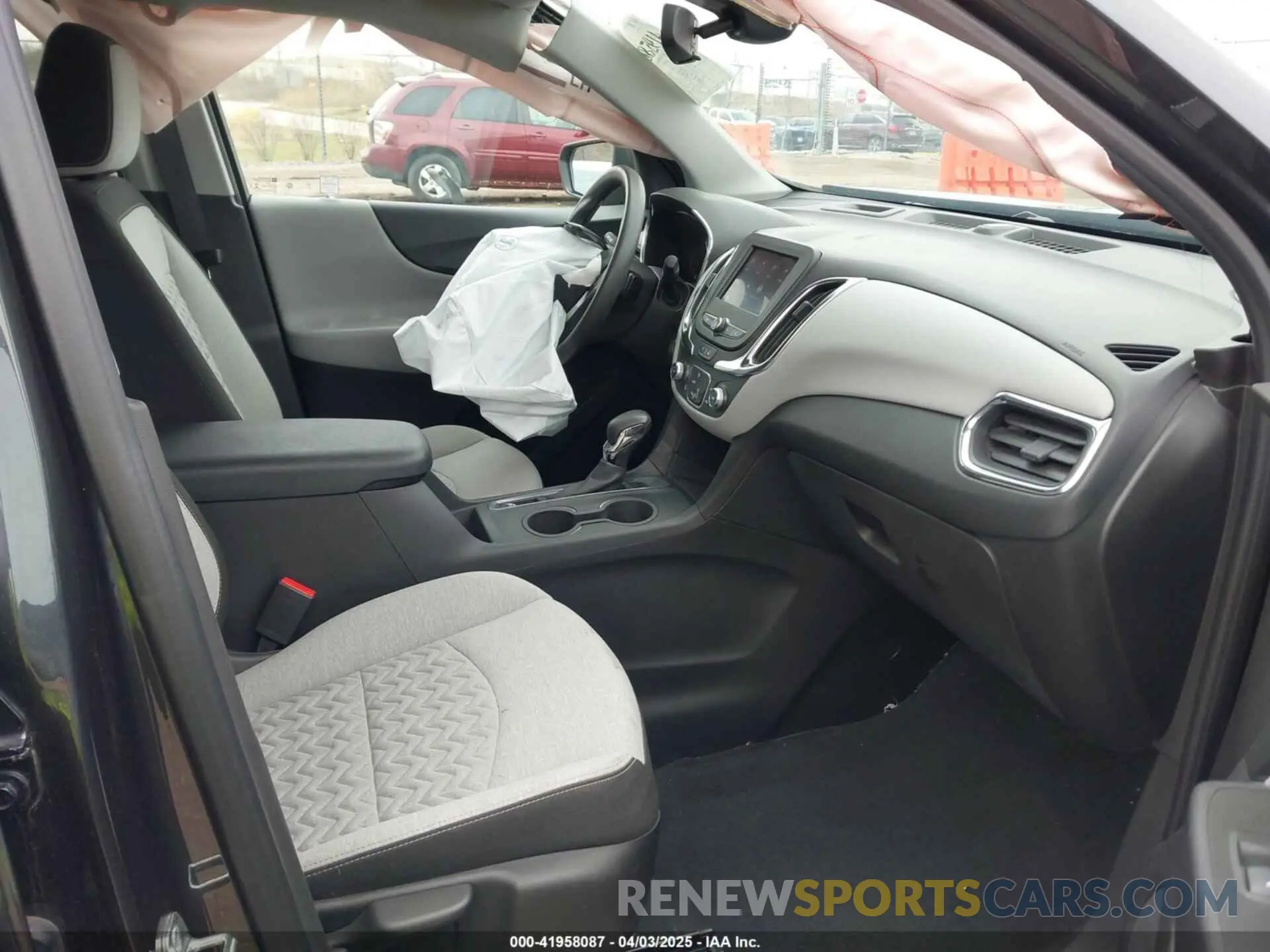 5 Фотография поврежденного автомобиля 3GNAXHEV6NS158076 CHEVROLET EQUINOX 2022