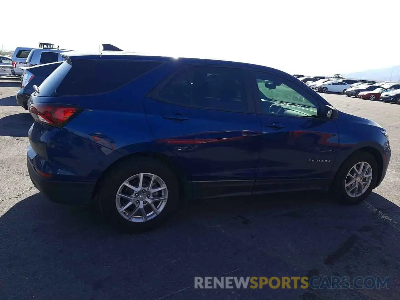 3 Photograph of a damaged car 3GNAXHEV8NS152778 CHEVROLET EQUINOX 2022