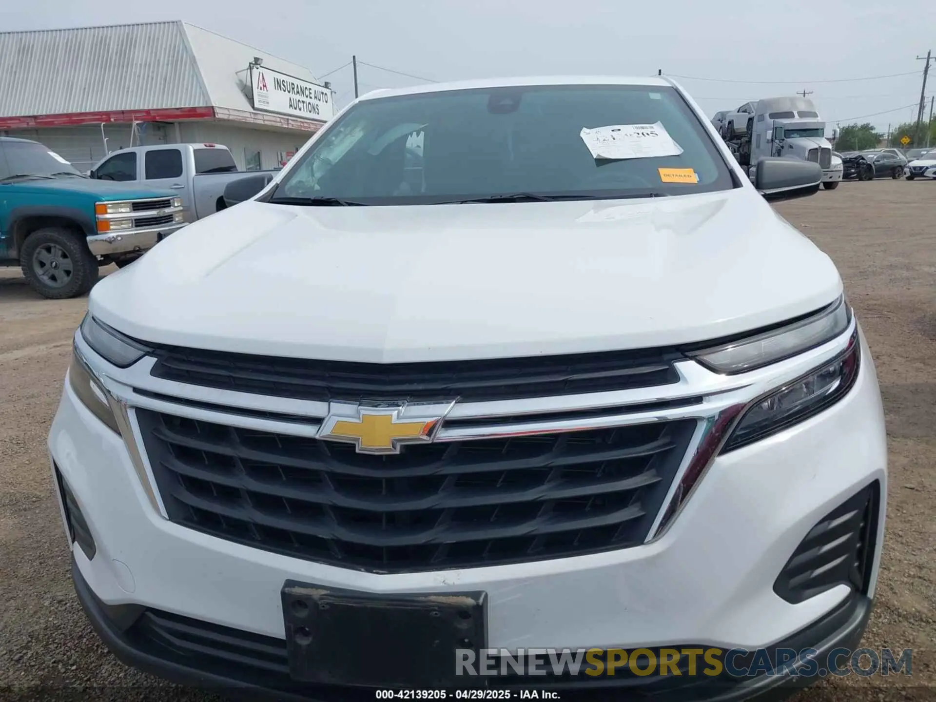 13 Photograph of a damaged car 3GNAXHEV9NS242439 CHEVROLET EQUINOX 2022
