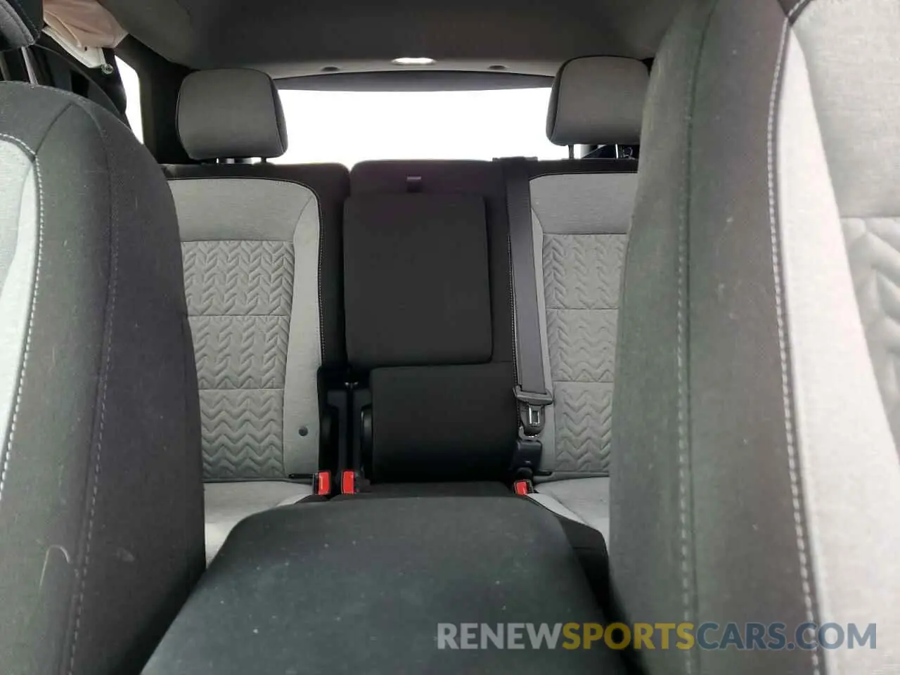 10 Photograph of a damaged car 3GNAXHEVXNS157657 CHEVROLET EQUINOX 2022