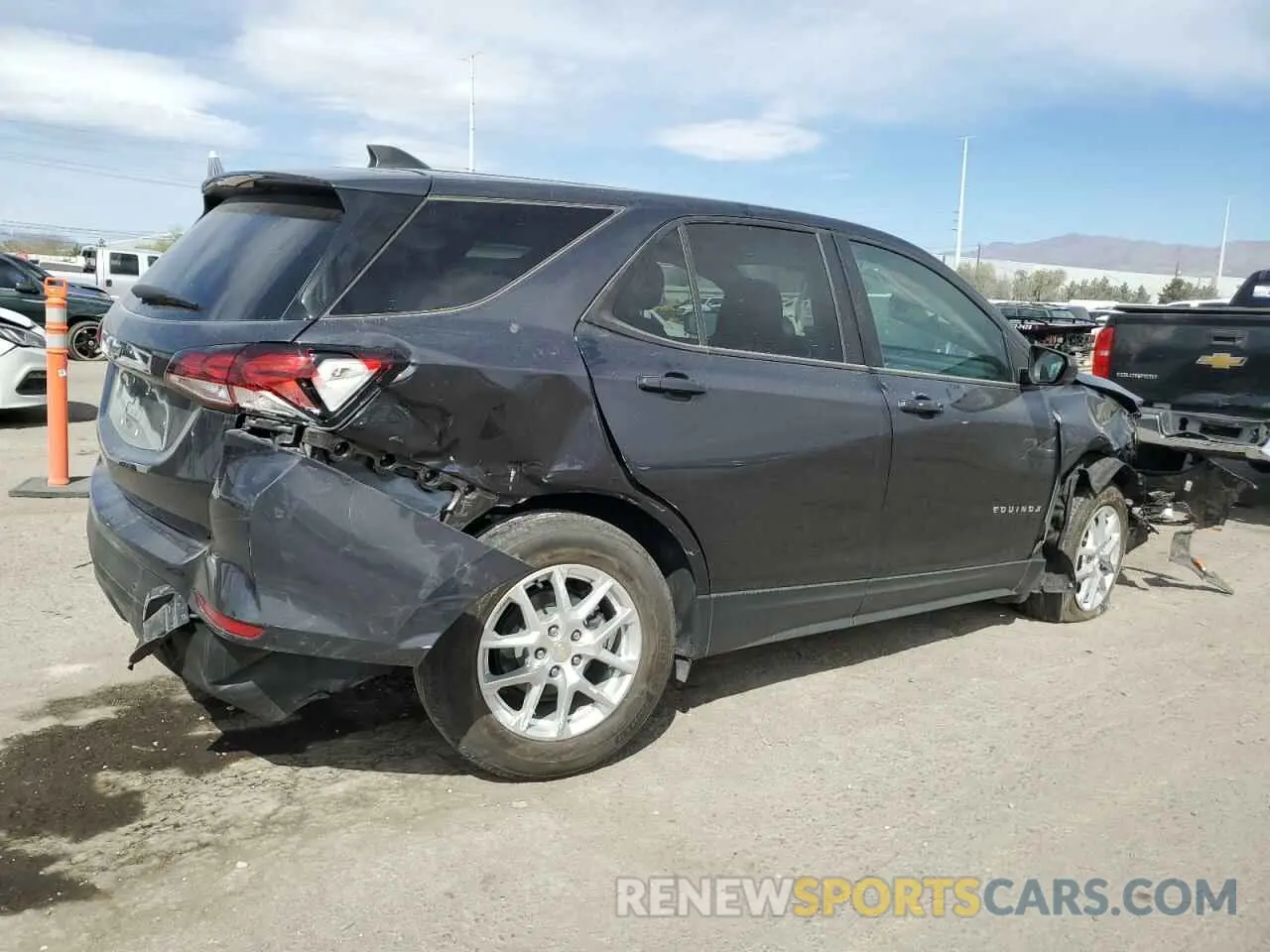 3 Photograph of a damaged car 3GNAXHEVXNS157657 CHEVROLET EQUINOX 2022