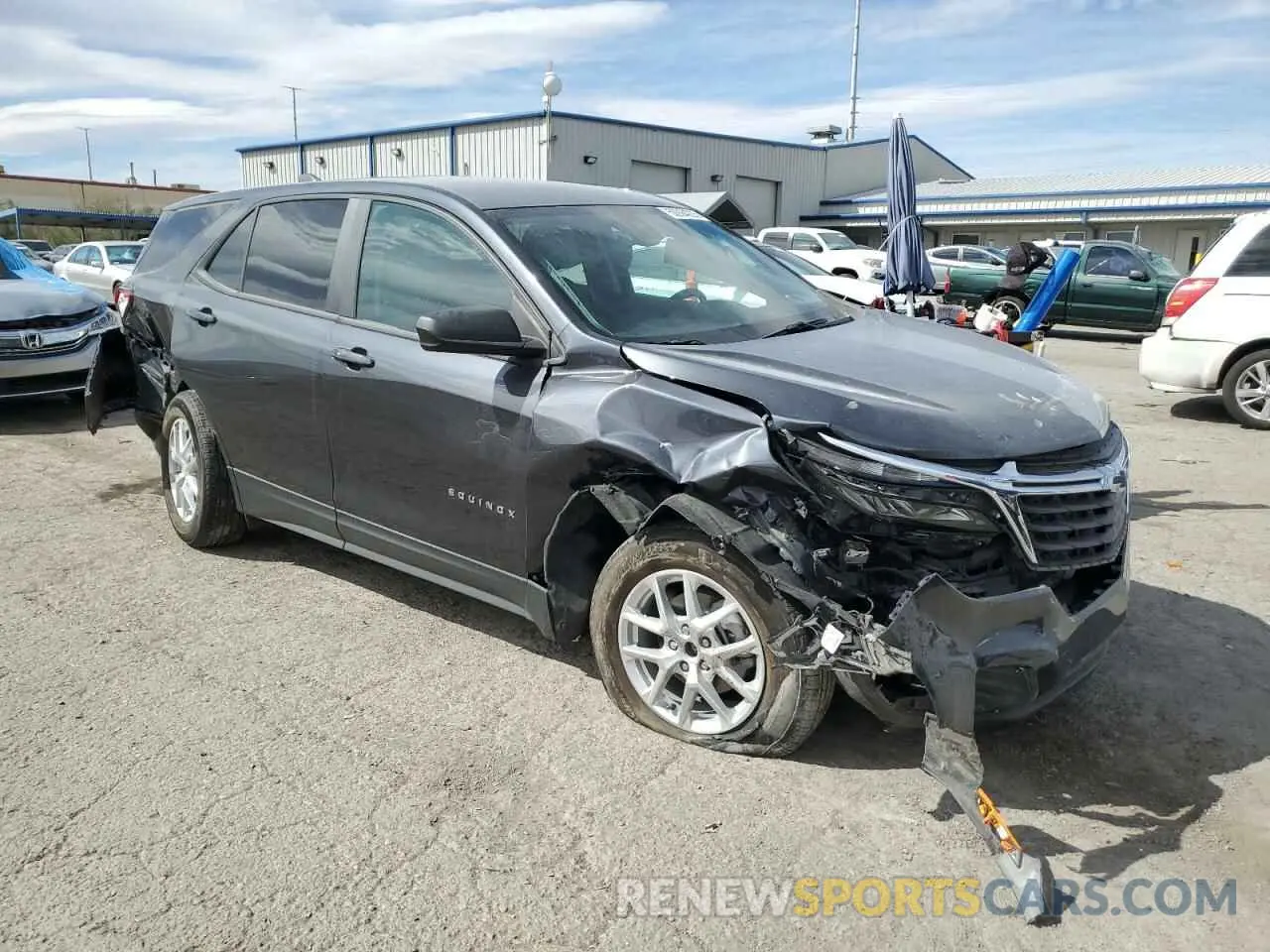 4 Photograph of a damaged car 3GNAXHEVXNS157657 CHEVROLET EQUINOX 2022