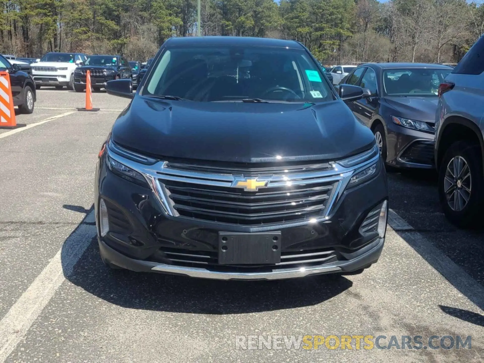 2 Photograph of a damaged car 3GNAXJEV3NL143312 CHEVROLET EQUINOX 2022