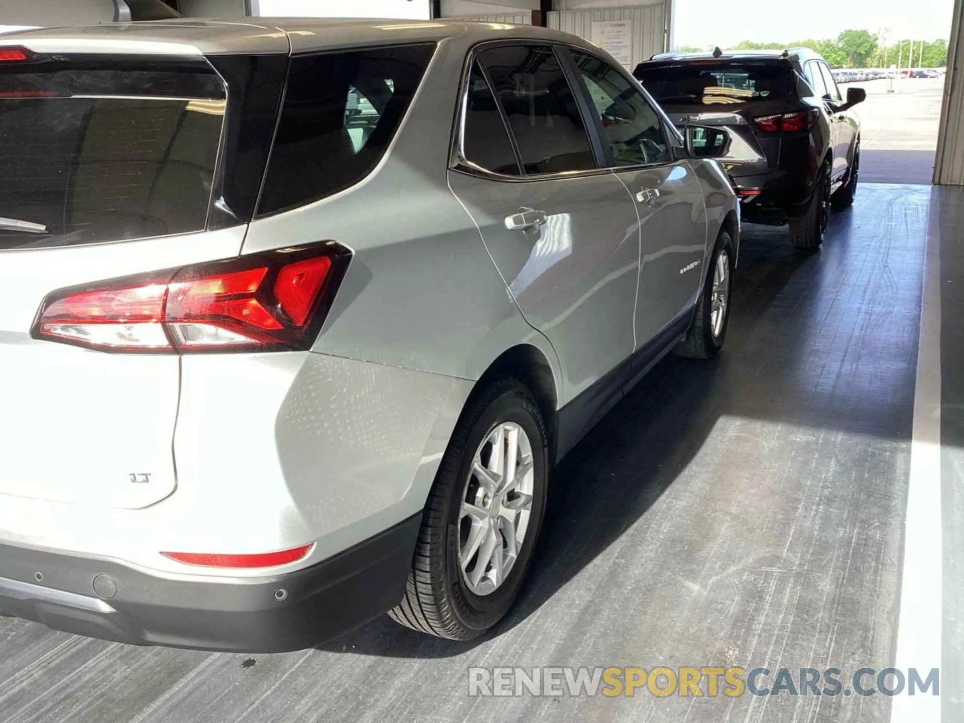 1 Фотография поврежденного автомобиля 3GNAXJEV4NL134943 CHEVROLET EQUINOX 2022