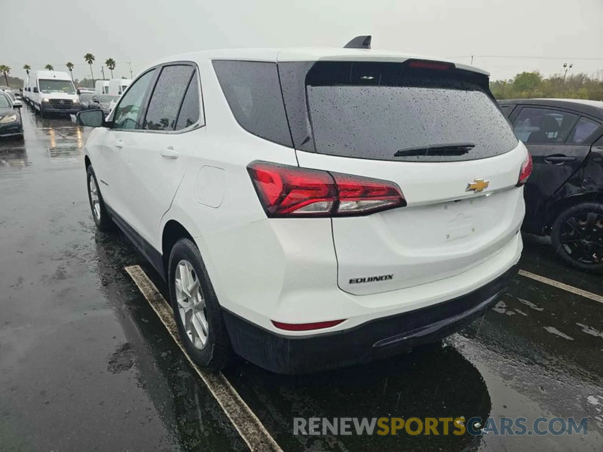10 Photograph of a damaged car 3GNAXJEV6NL135012 CHEVROLET EQUINOX 2022