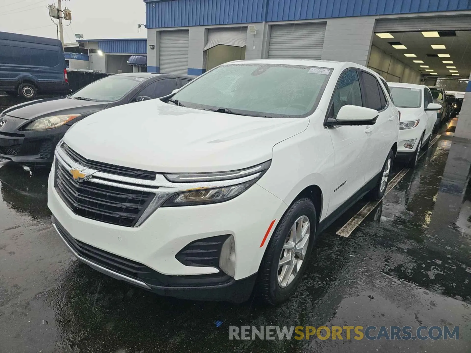 4 Photograph of a damaged car 3GNAXJEV6NL135012 CHEVROLET EQUINOX 2022