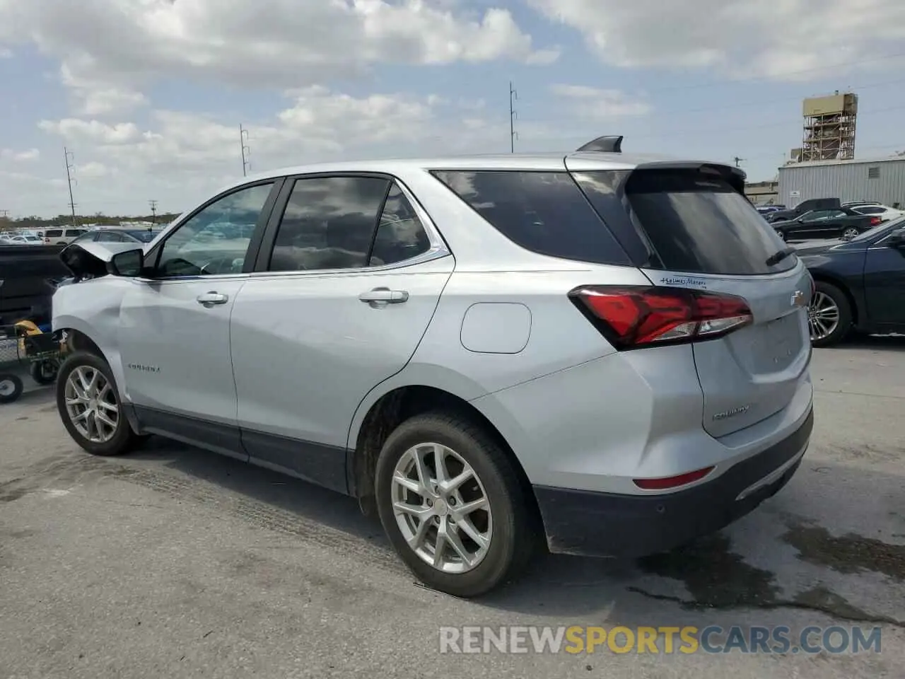 2 Photograph of a damaged car 3GNAXJEV6NL175204 CHEVROLET EQUINOX 2022