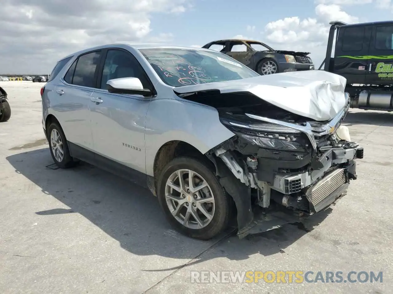 4 Photograph of a damaged car 3GNAXJEV6NL175204 CHEVROLET EQUINOX 2022