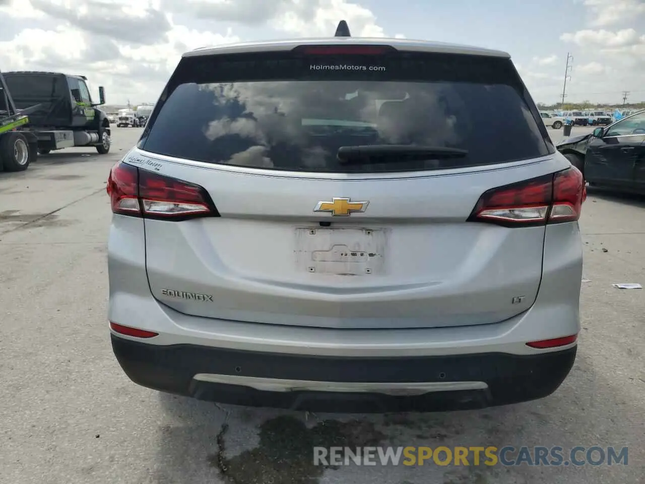6 Photograph of a damaged car 3GNAXJEV6NL175204 CHEVROLET EQUINOX 2022