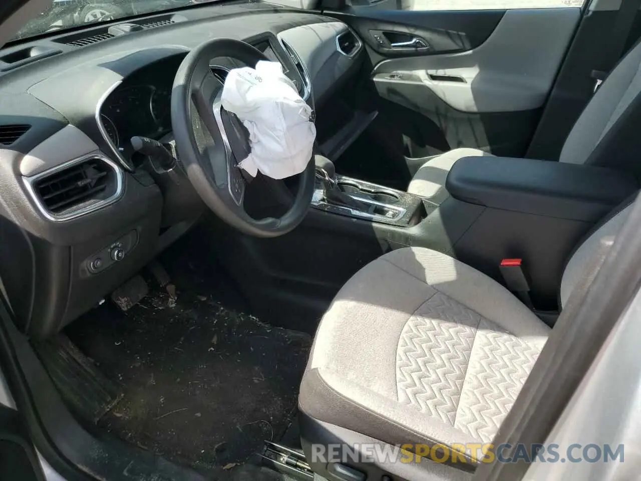 7 Photograph of a damaged car 3GNAXJEV6NL175204 CHEVROLET EQUINOX 2022