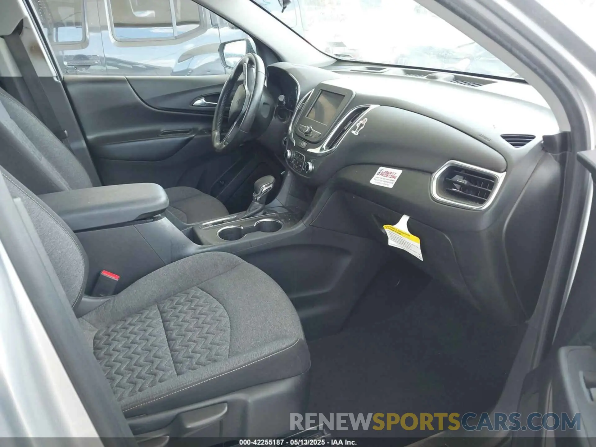 5 Photograph of a damaged car 3GNAXJEV7NL224880 CHEVROLET EQUINOX 2022