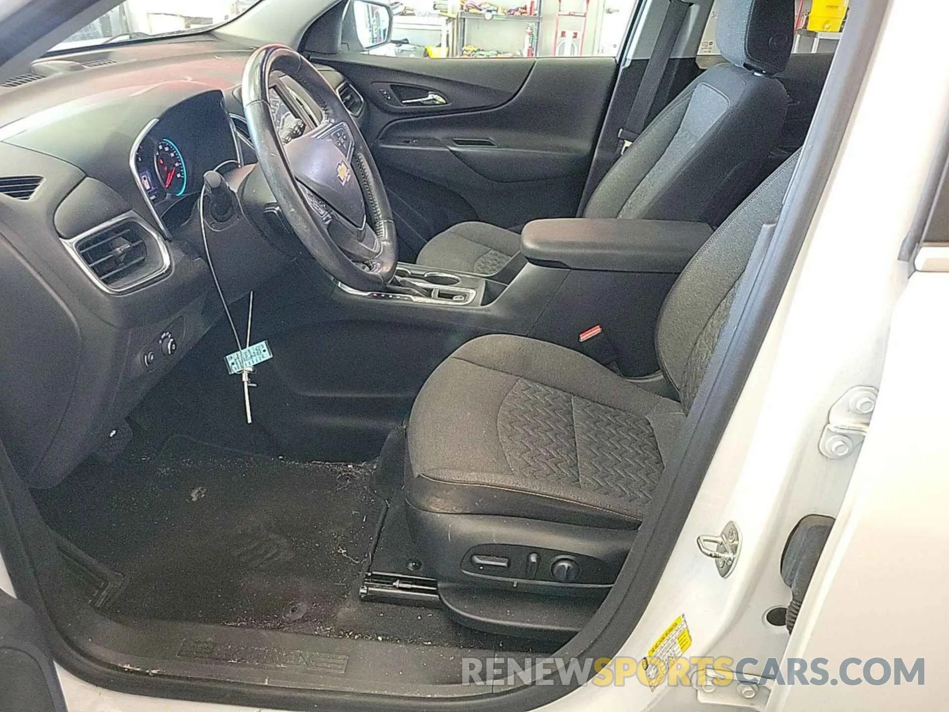 34 Photograph of a damaged car 3GNAXJEV9NL134923 CHEVROLET EQUINOX 2022