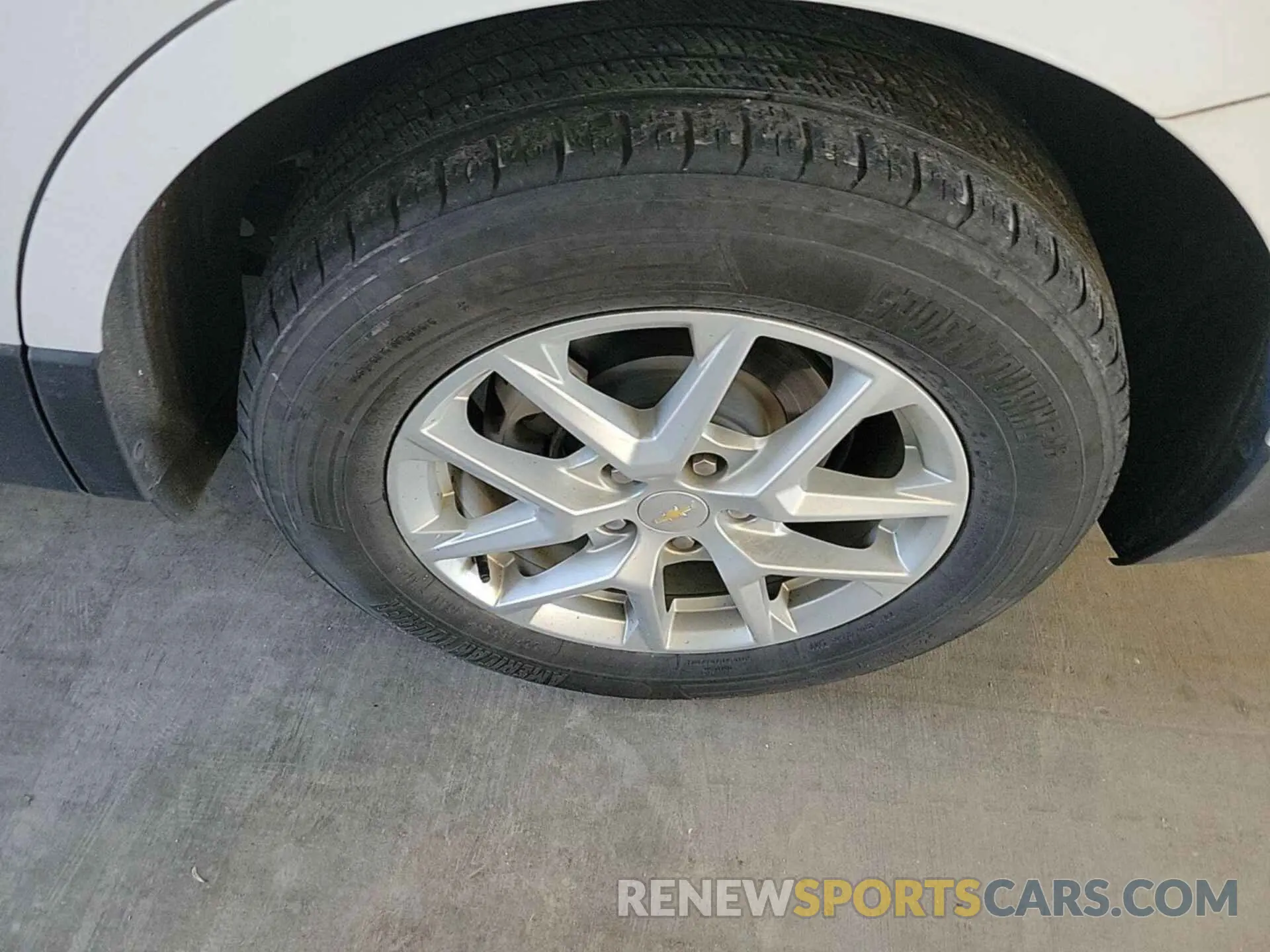 35 Photograph of a damaged car 3GNAXJEV9NL134923 CHEVROLET EQUINOX 2022