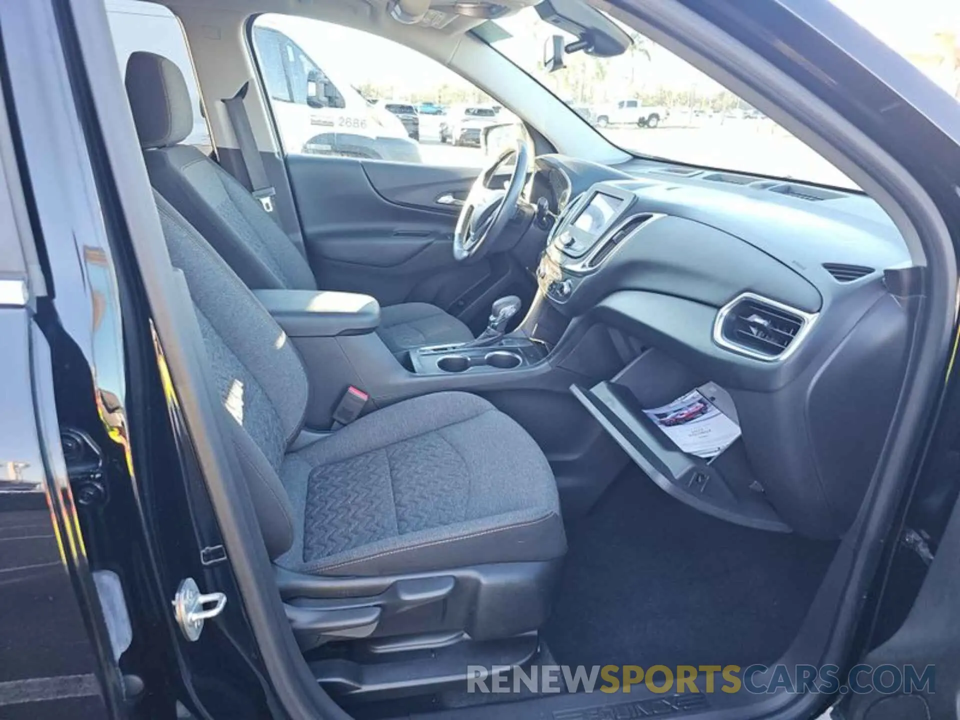 1 Photograph of a damaged car 3GNAXJEV9NL142908 CHEVROLET EQUINOX 2022