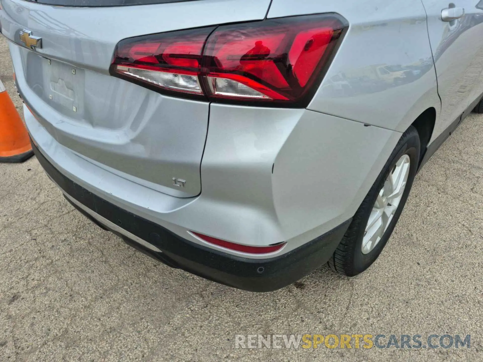 11 Фотография поврежденного автомобиля 3GNAXJEV9NS158306 CHEVROLET EQUINOX 2022