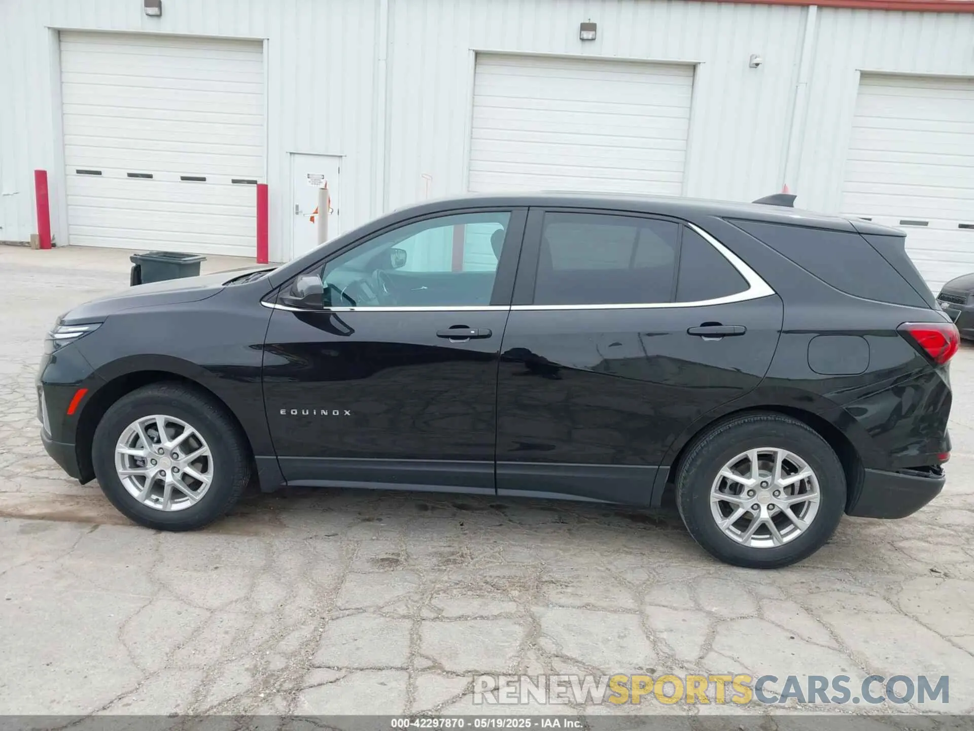 14 Photograph of a damaged car 3GNAXKEV0NL108832 CHEVROLET EQUINOX 2022