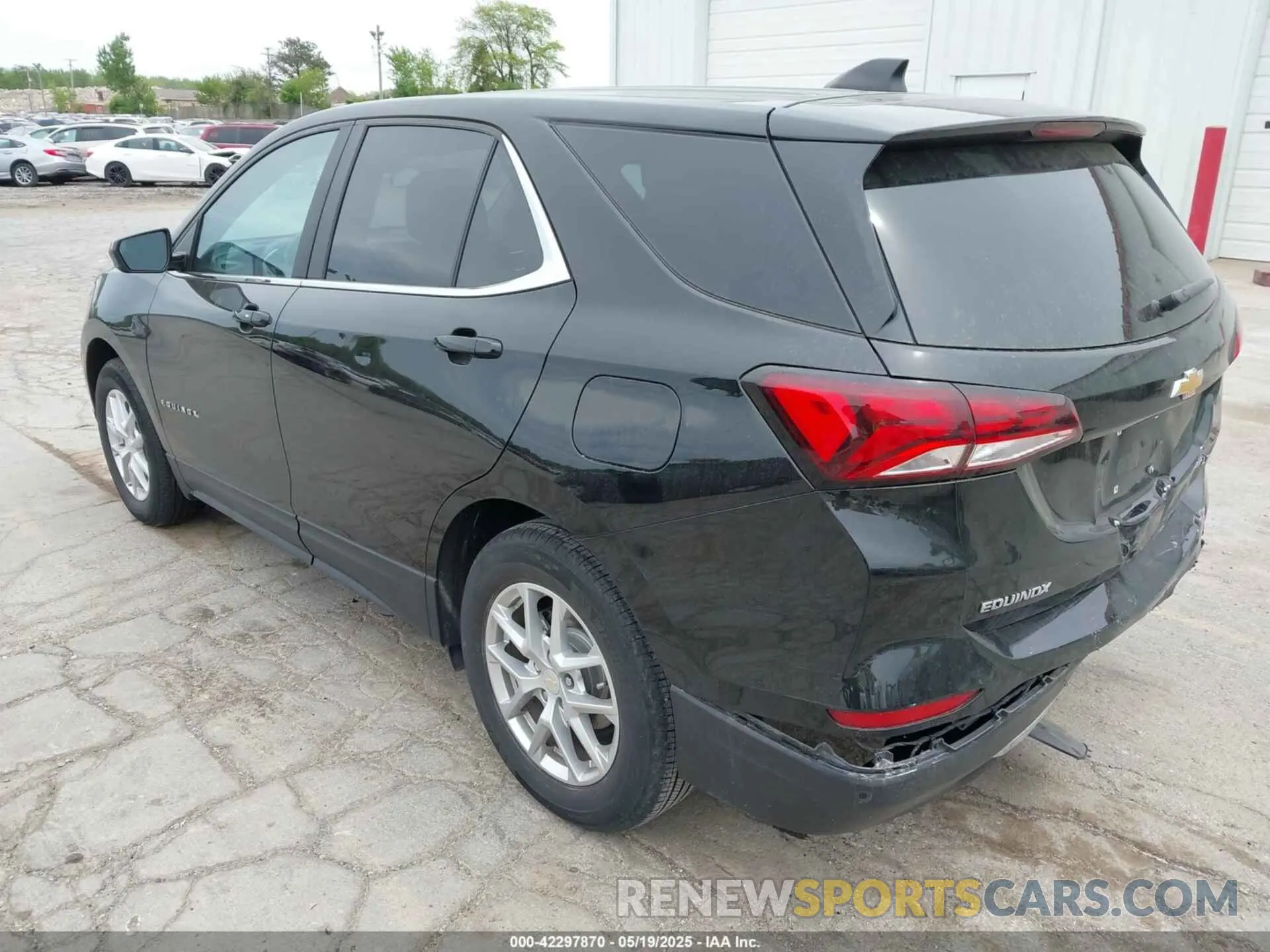 3 Photograph of a damaged car 3GNAXKEV0NL108832 CHEVROLET EQUINOX 2022
