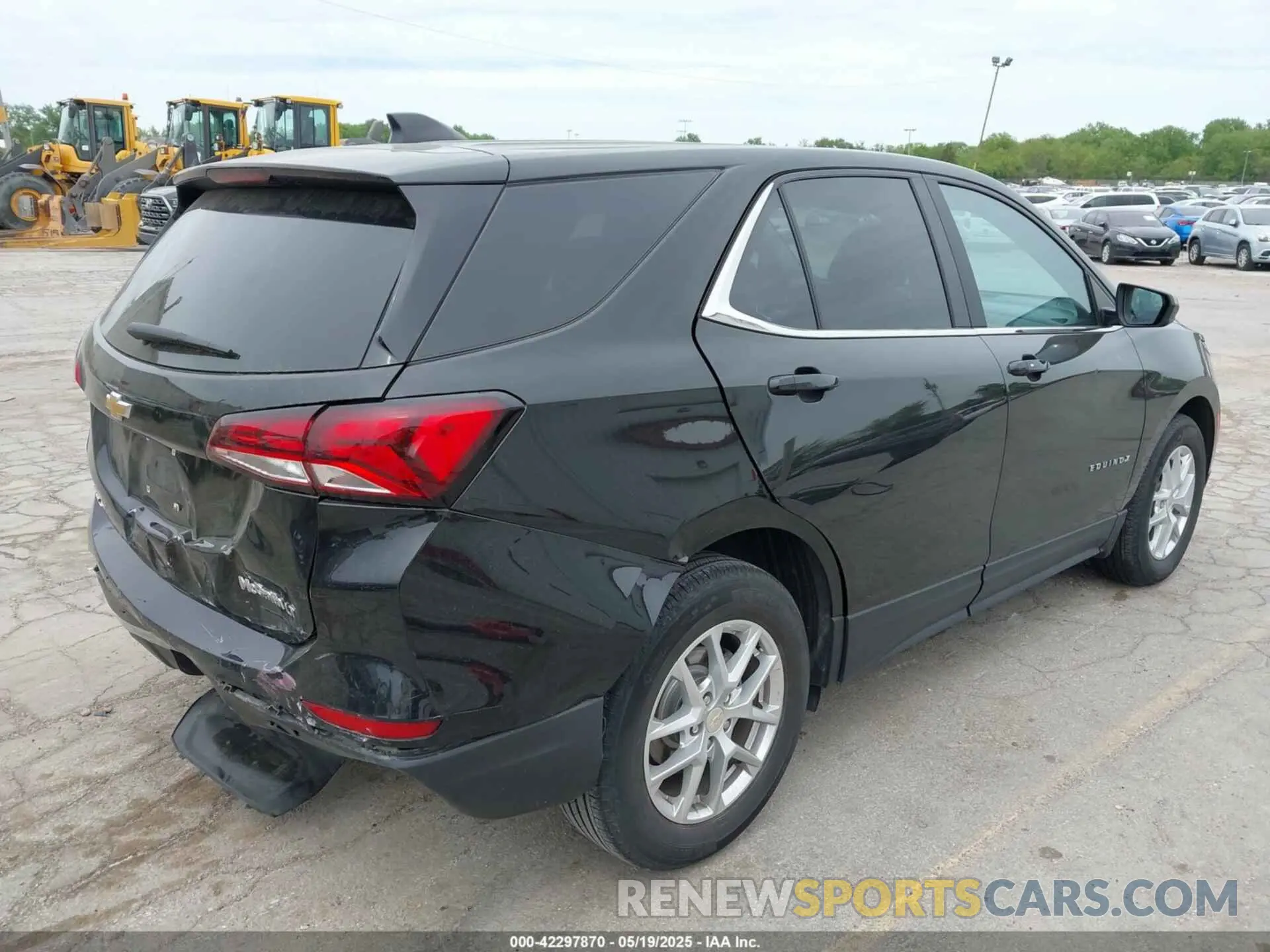 4 Photograph of a damaged car 3GNAXKEV0NL108832 CHEVROLET EQUINOX 2022