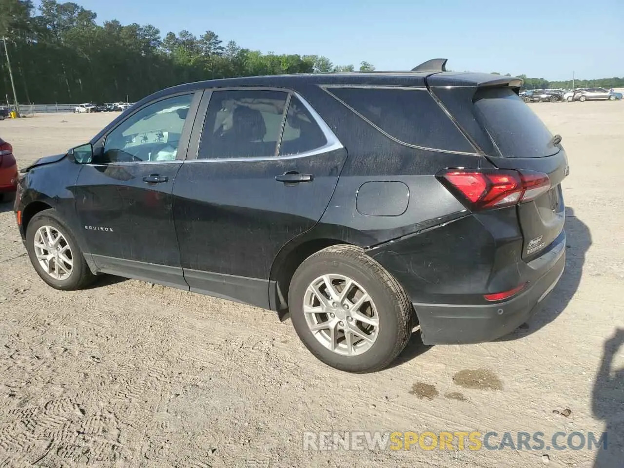 2 Photograph of a damaged car 3GNAXKEV0NL152099 CHEVROLET EQUINOX 2022