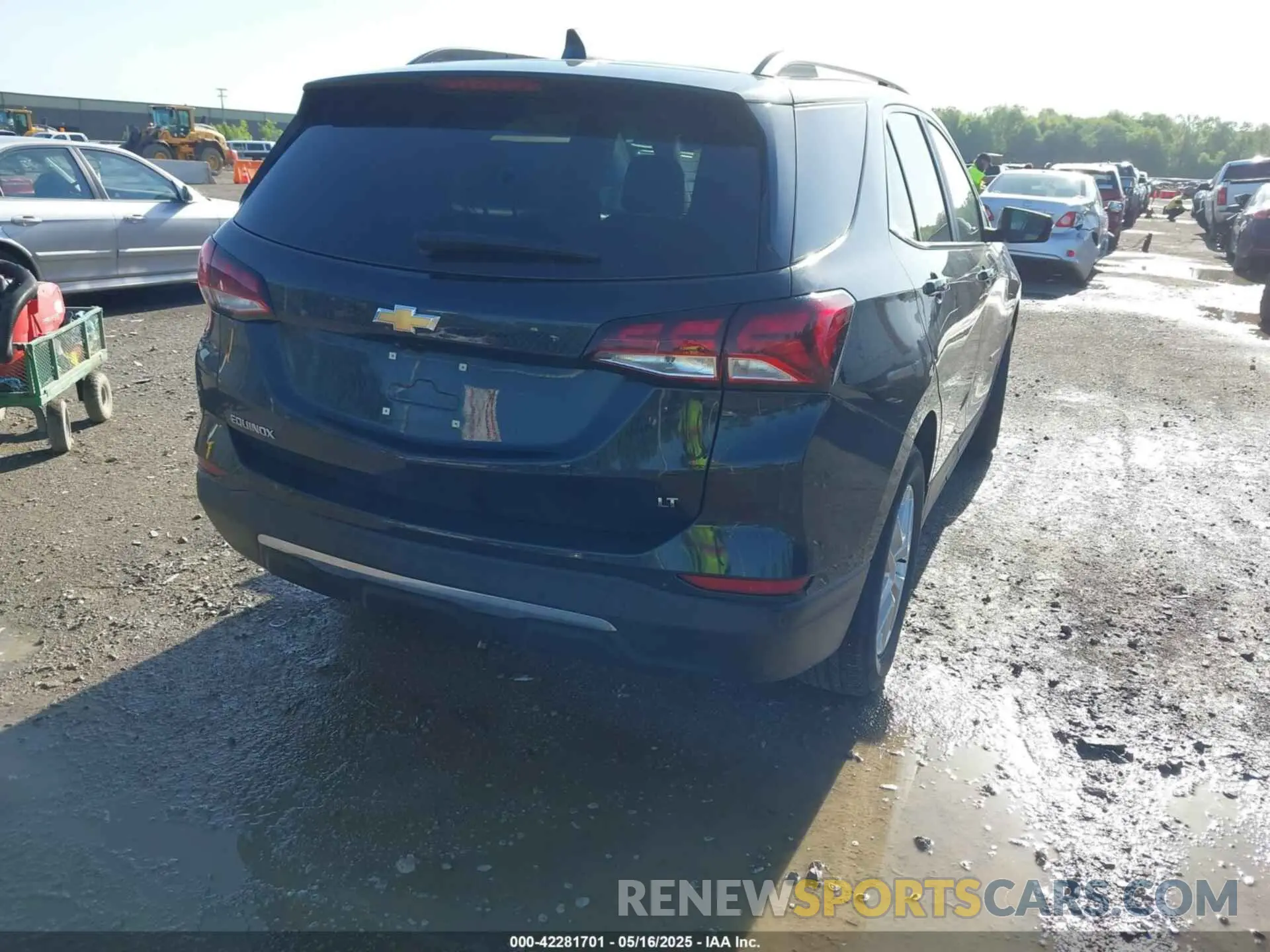 4 Фотография поврежденного автомобиля 3GNAXKEV0NL166990 CHEVROLET EQUINOX 2022