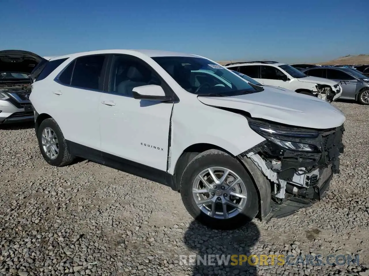 4 Photograph of a damaged car 3GNAXKEV0NL194725 CHEVROLET EQUINOX 2022