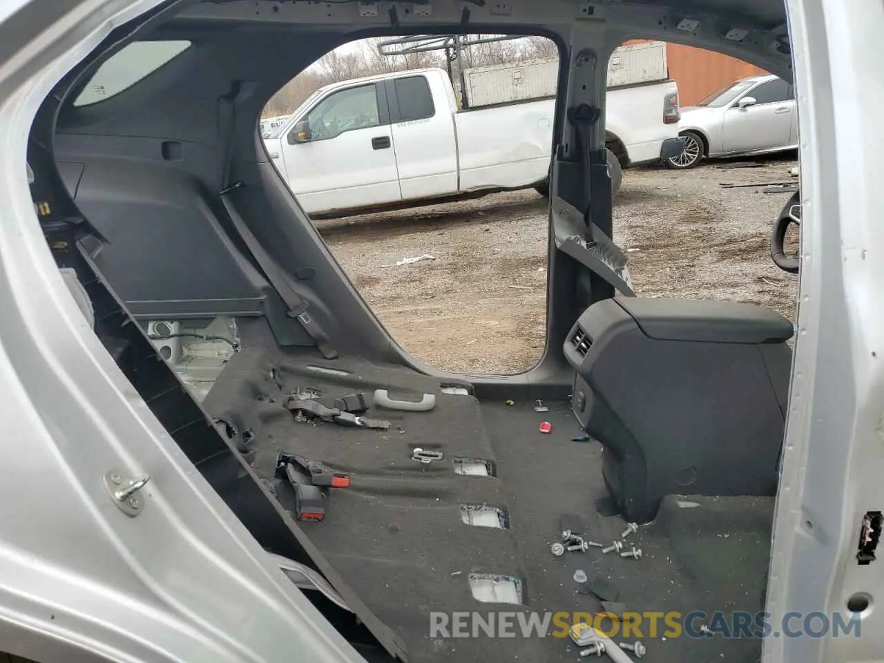 11 Photograph of a damaged car 3GNAXKEV0NL237962 CHEVROLET EQUINOX 2022