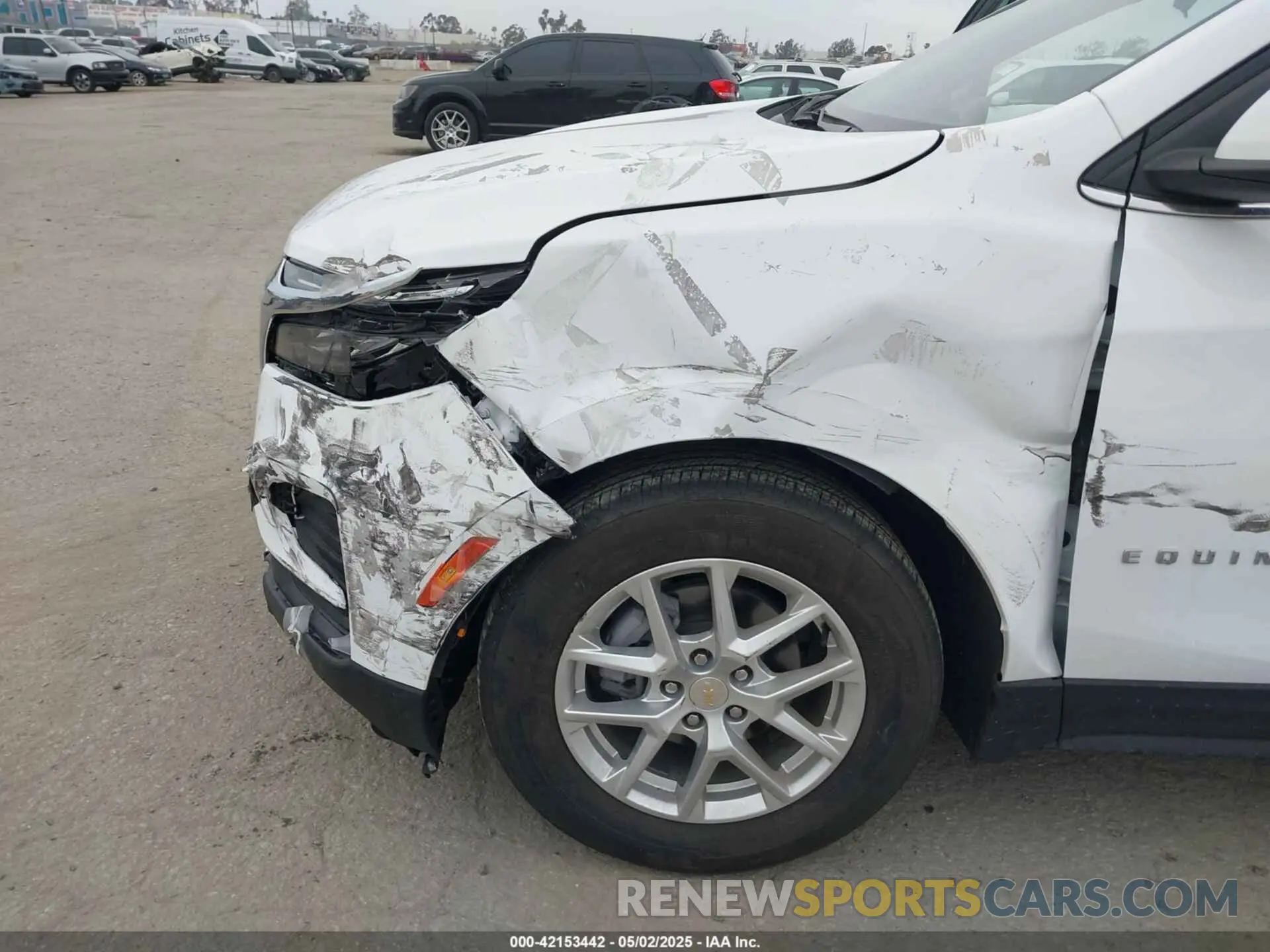 17 Photograph of a damaged car 3GNAXKEV1NL112856 CHEVROLET EQUINOX 2022