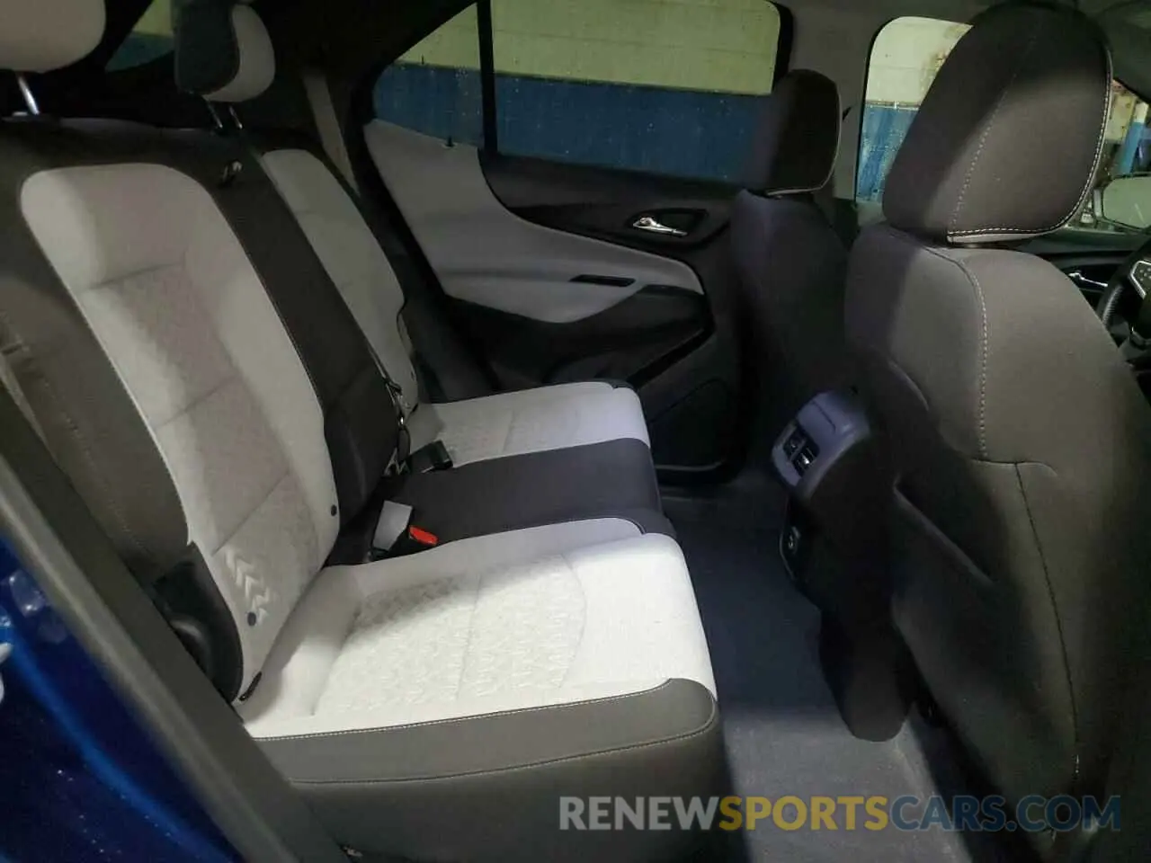 11 Photograph of a damaged car 3GNAXKEV1NL187086 CHEVROLET EQUINOX 2022