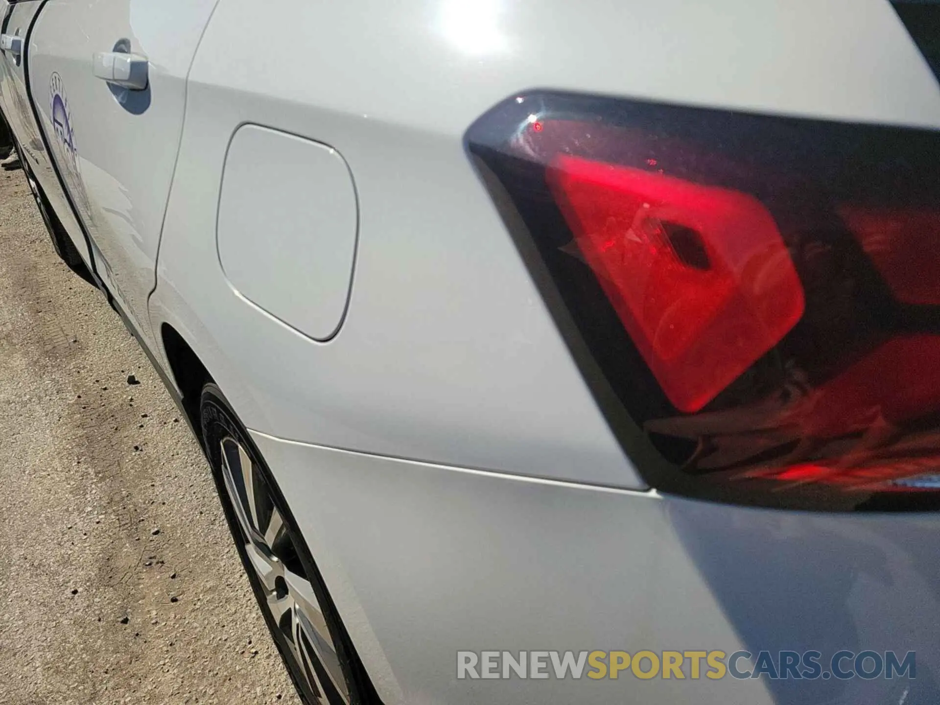 19 Photograph of a damaged car 3GNAXKEV1NL229773 CHEVROLET EQUINOX 2022