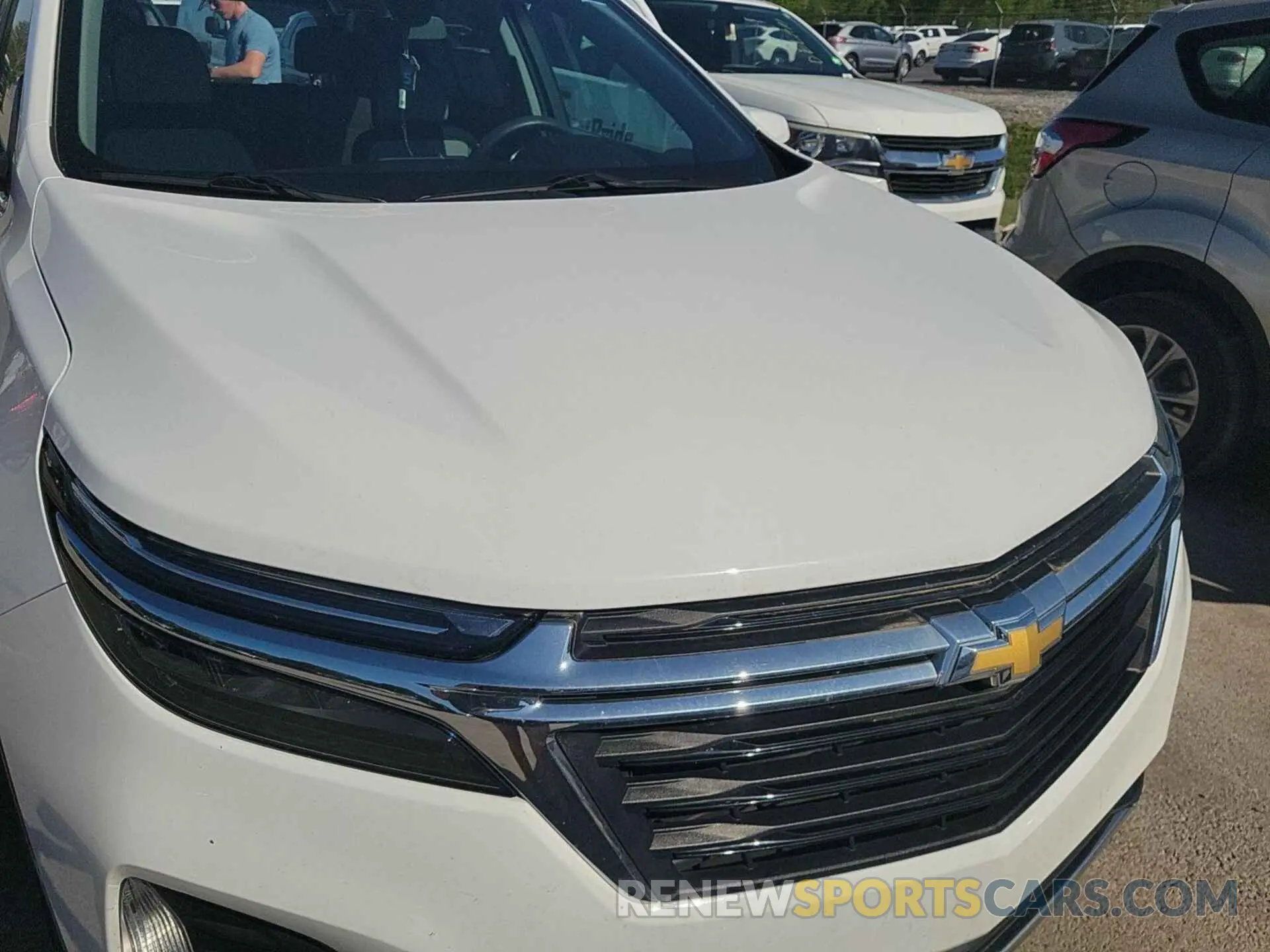 3 Photograph of a damaged car 3GNAXKEV1NL229773 CHEVROLET EQUINOX 2022