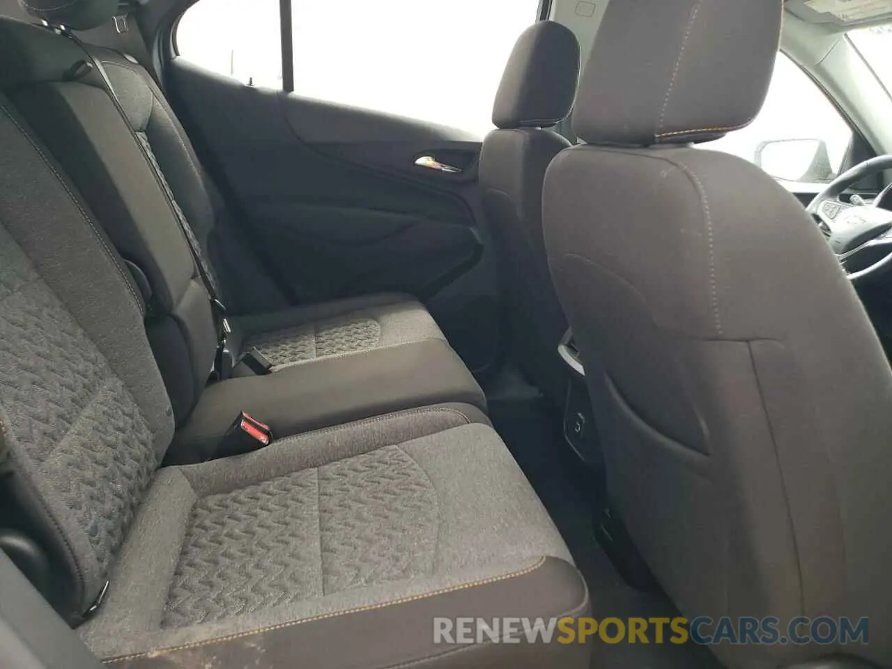 11 Photograph of a damaged car 3GNAXKEV1NL233726 CHEVROLET EQUINOX 2022