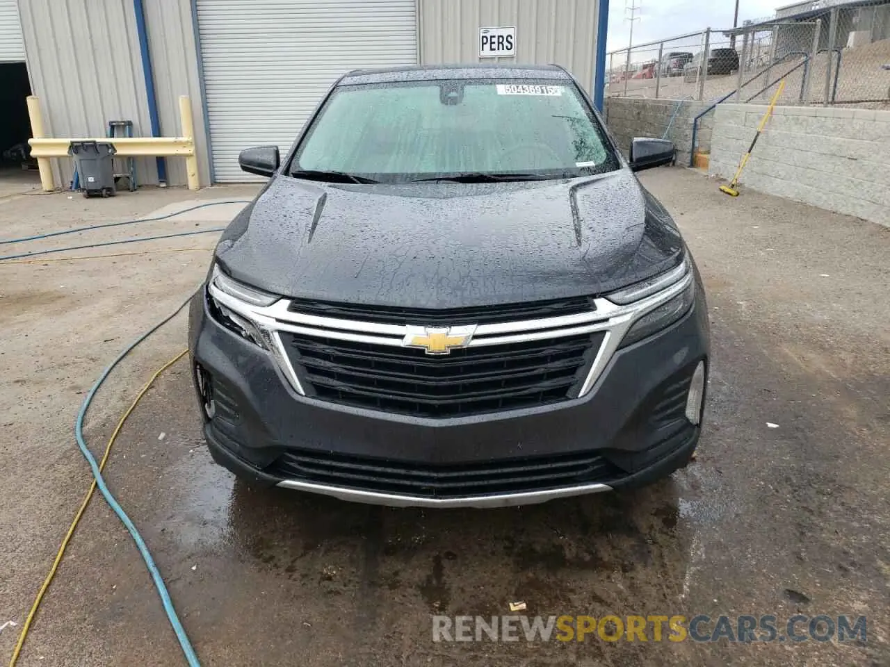 5 Photograph of a damaged car 3GNAXKEV1NS183903 CHEVROLET EQUINOX 2022