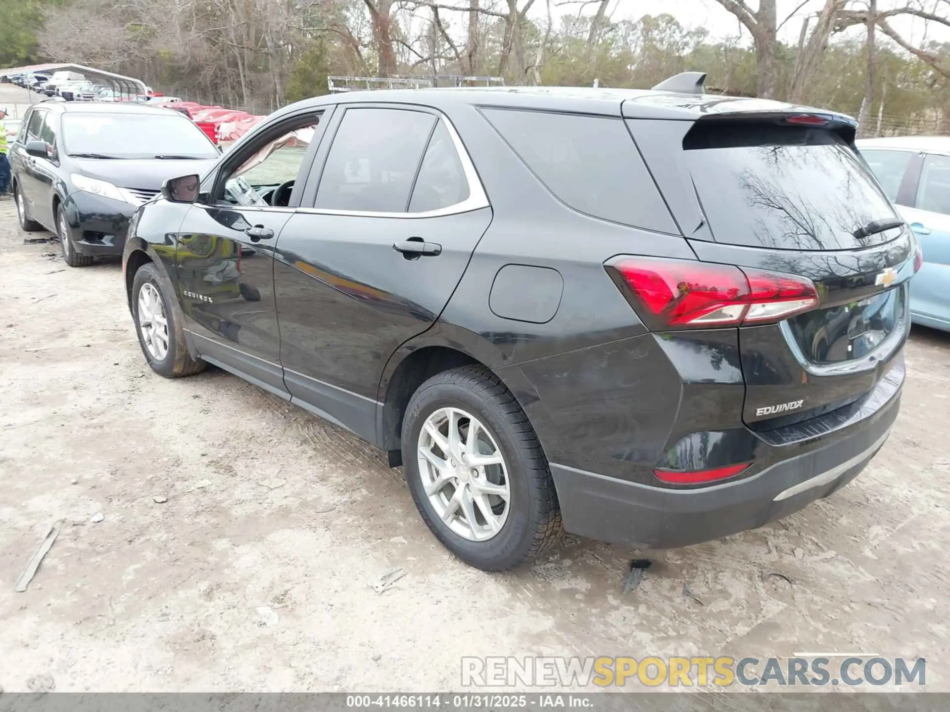 3 Photograph of a damaged car 3GNAXKEV3NL109733 CHEVROLET EQUINOX 2022