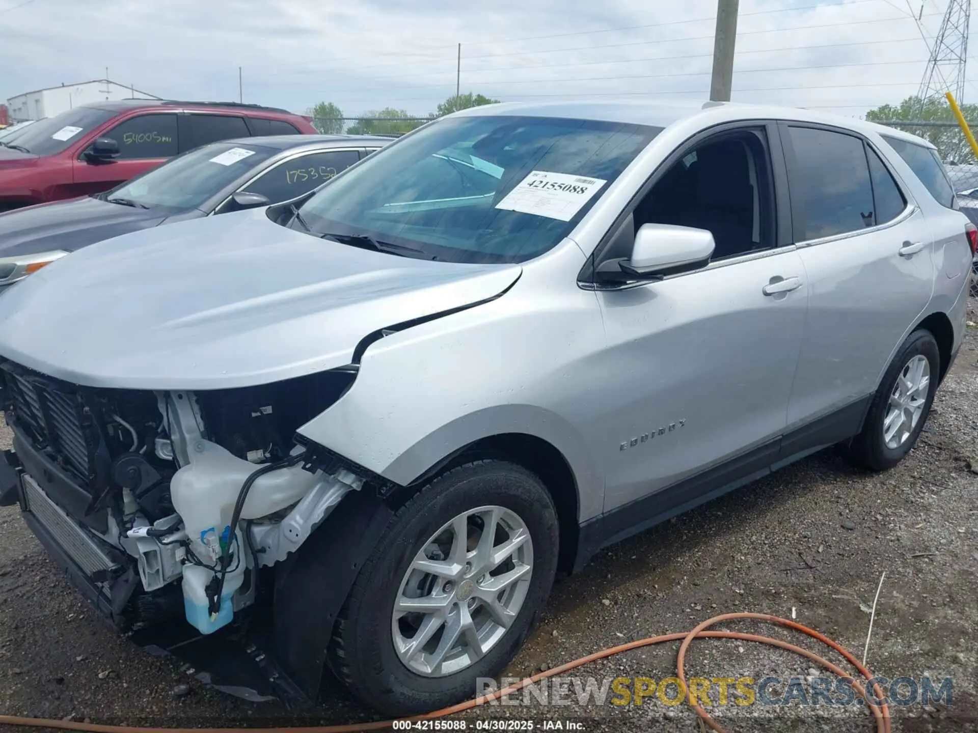 2 Photograph of a damaged car 3GNAXKEV3NL135782 CHEVROLET EQUINOX 2022