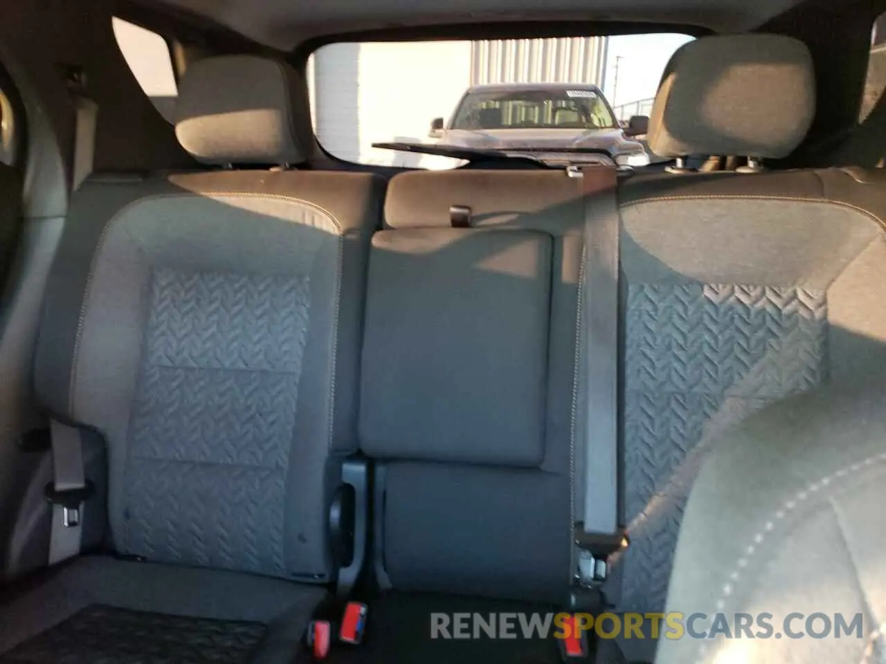 10 Photograph of a damaged car 3GNAXKEV3NL147737 CHEVROLET EQUINOX 2022