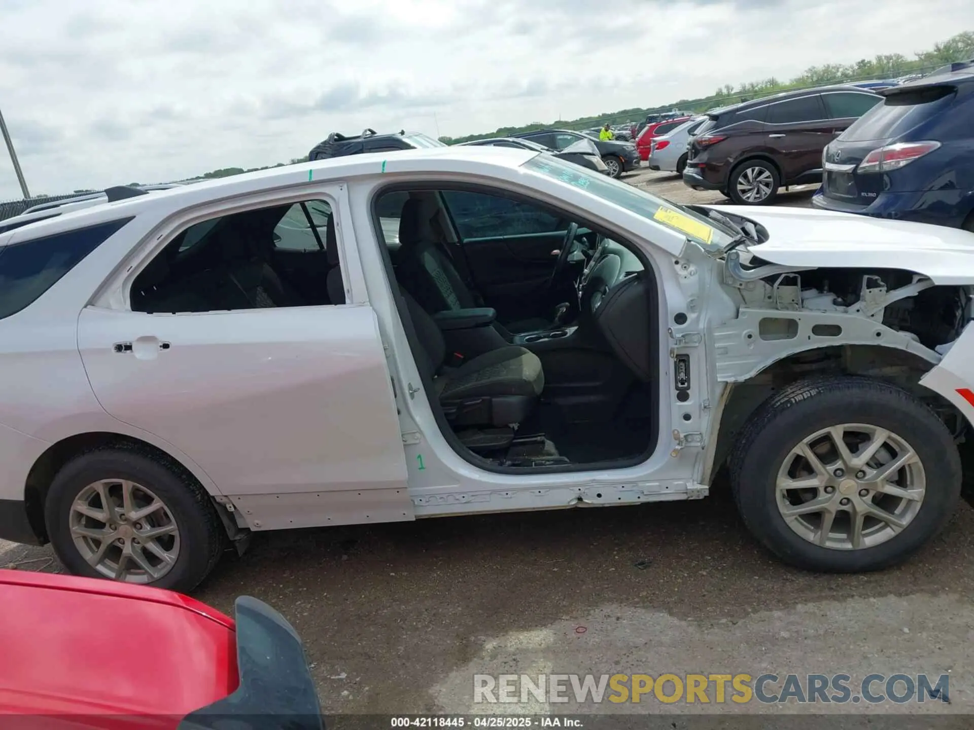 14 Photograph of a damaged car 3GNAXKEV3NL298187 CHEVROLET EQUINOX 2022