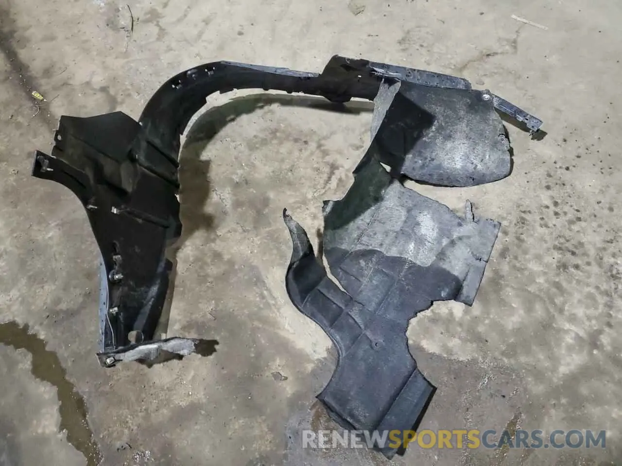 13 Photograph of a damaged car 3GNAXKEV4NL157628 CHEVROLET EQUINOX 2022