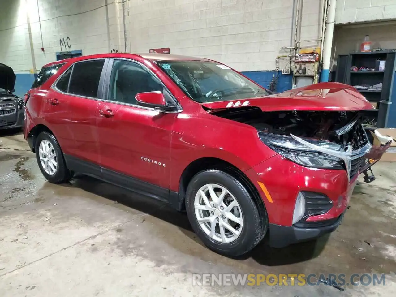 4 Photograph of a damaged car 3GNAXKEV4NL157628 CHEVROLET EQUINOX 2022