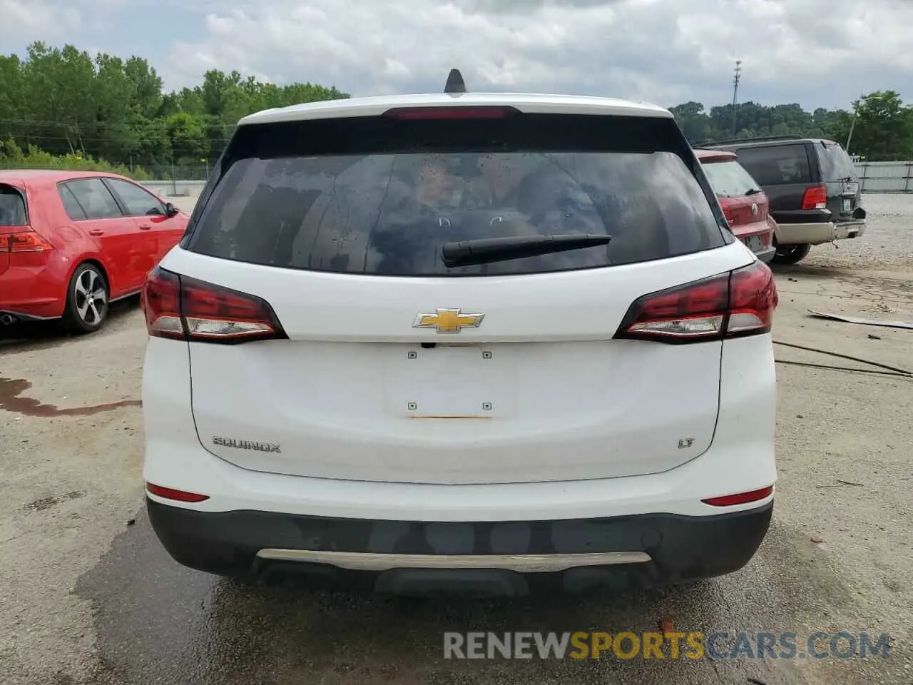 6 Photograph of a damaged car 3GNAXKEV4NL158603 CHEVROLET EQUINOX 2022