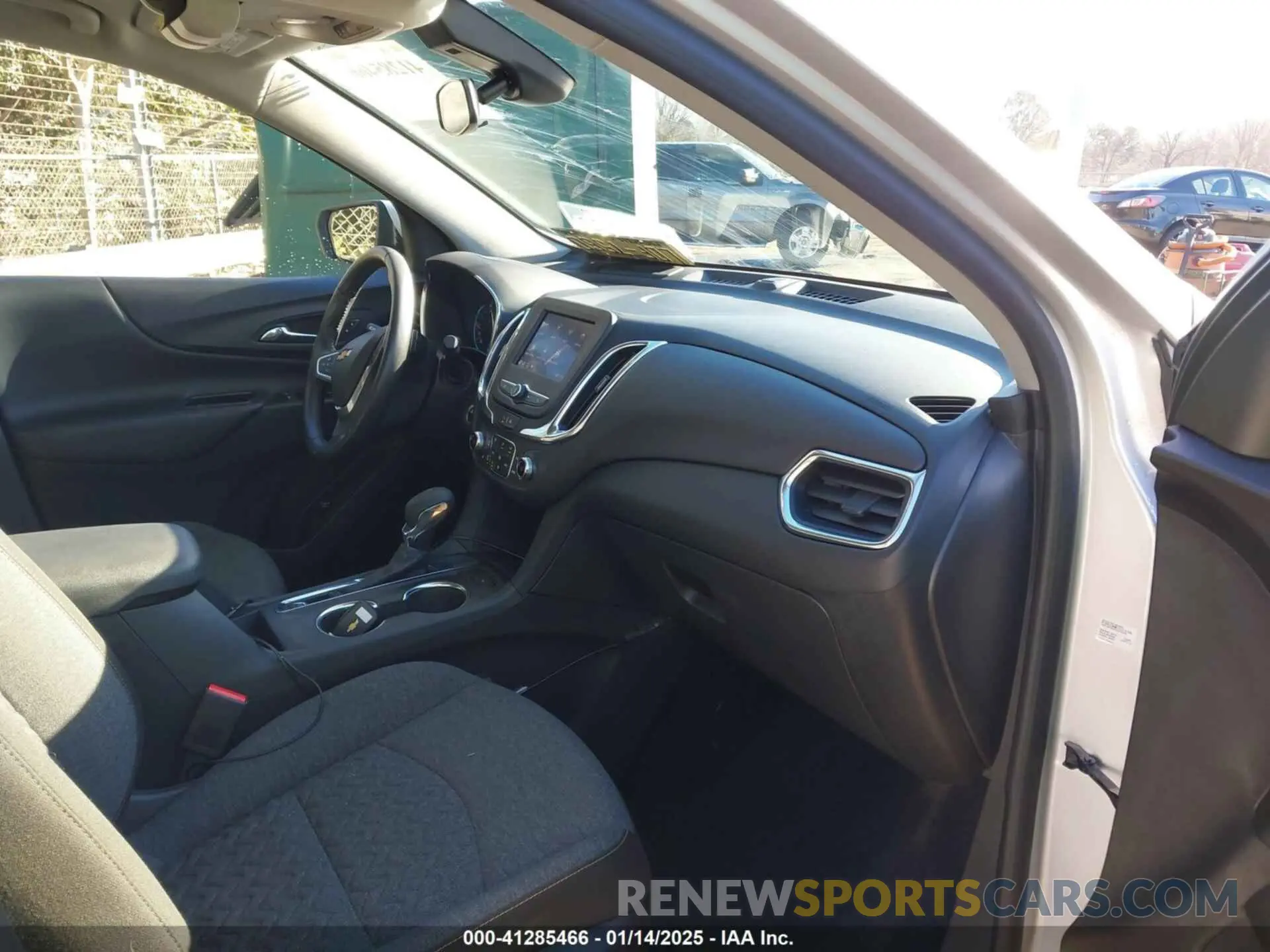 5 Фотография поврежденного автомобиля 3GNAXKEV4NL234627 CHEVROLET EQUINOX 2022