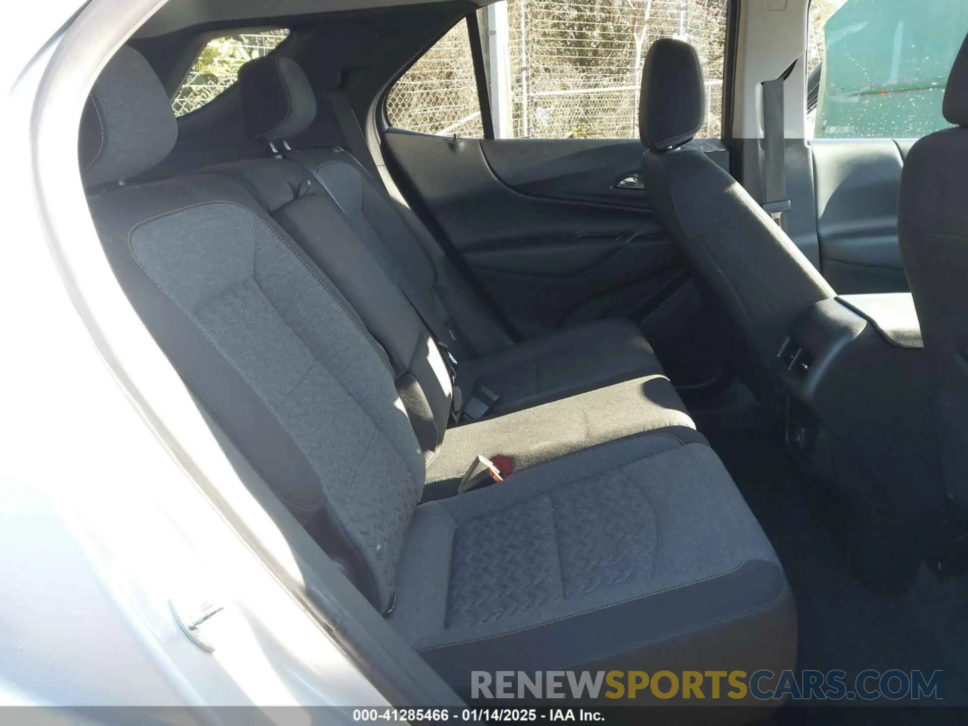 8 Фотография поврежденного автомобиля 3GNAXKEV4NL234627 CHEVROLET EQUINOX 2022
