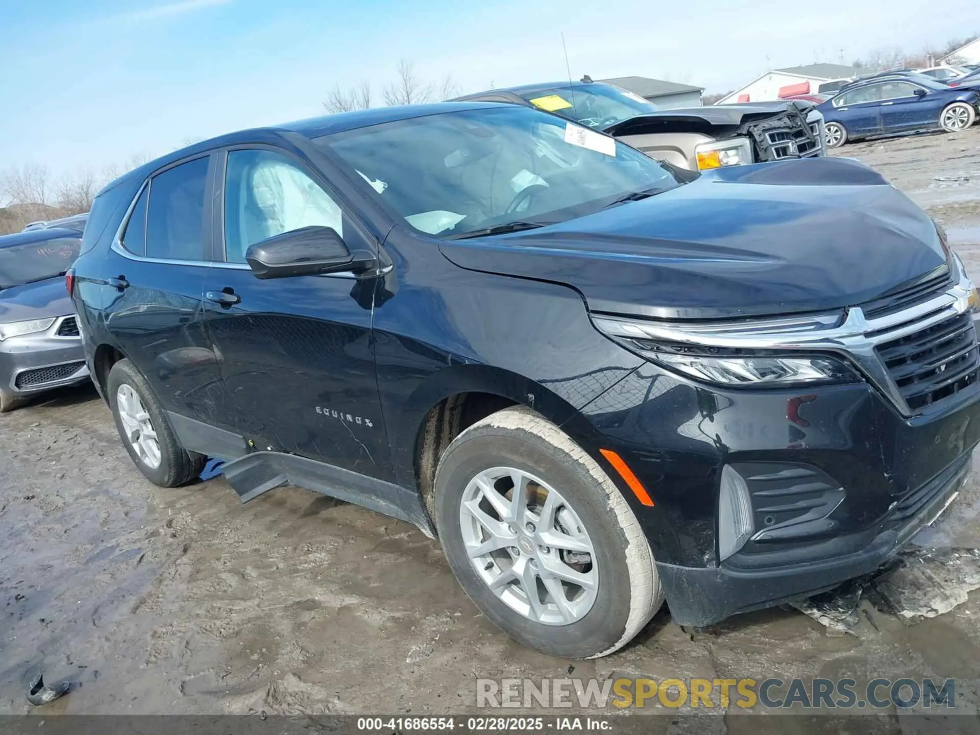 13 Photograph of a damaged car 3GNAXKEV4NL280121 CHEVROLET EQUINOX 2022