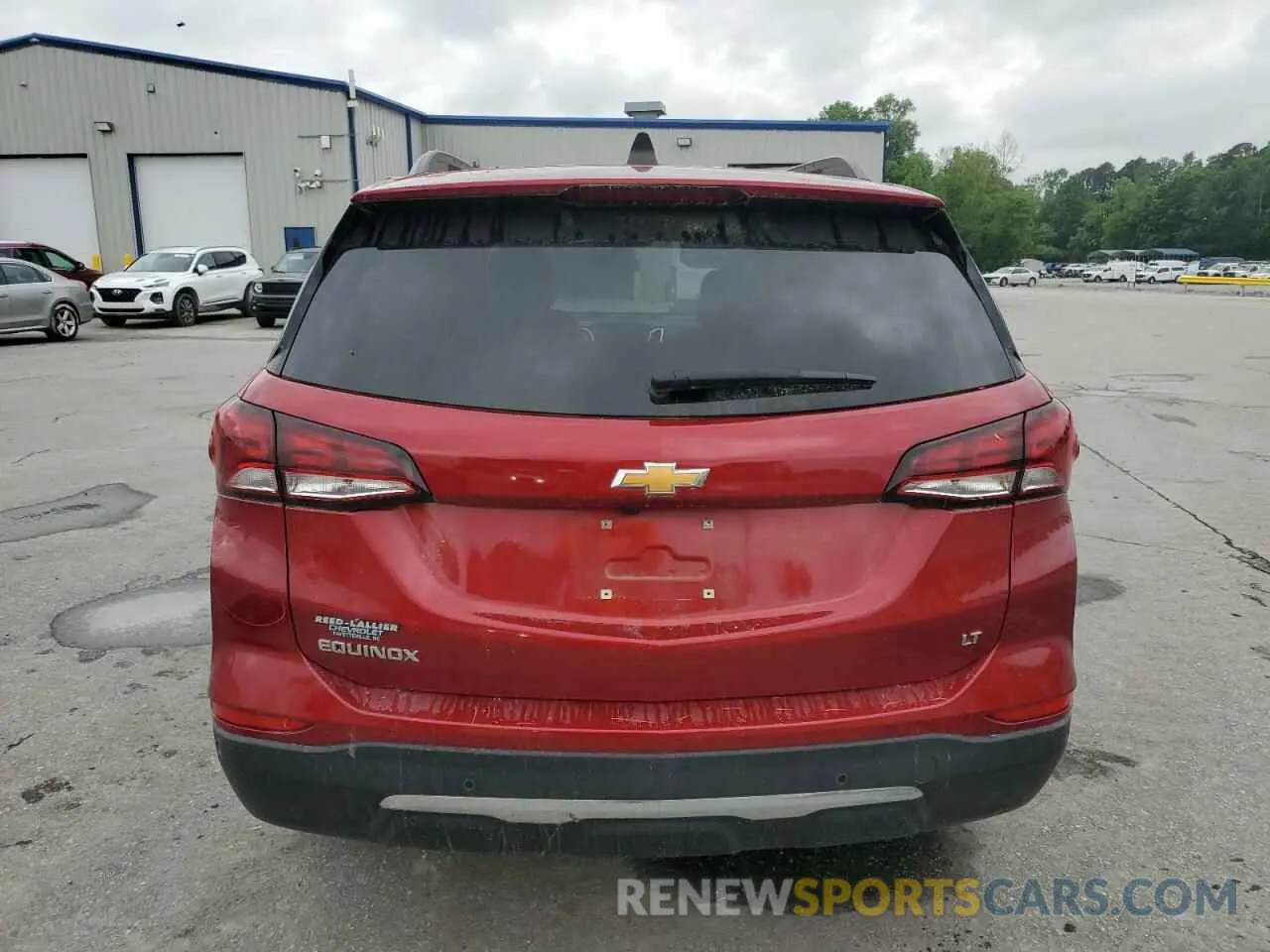 6 Photograph of a damaged car 3GNAXKEV5NL117428 CHEVROLET EQUINOX 2022