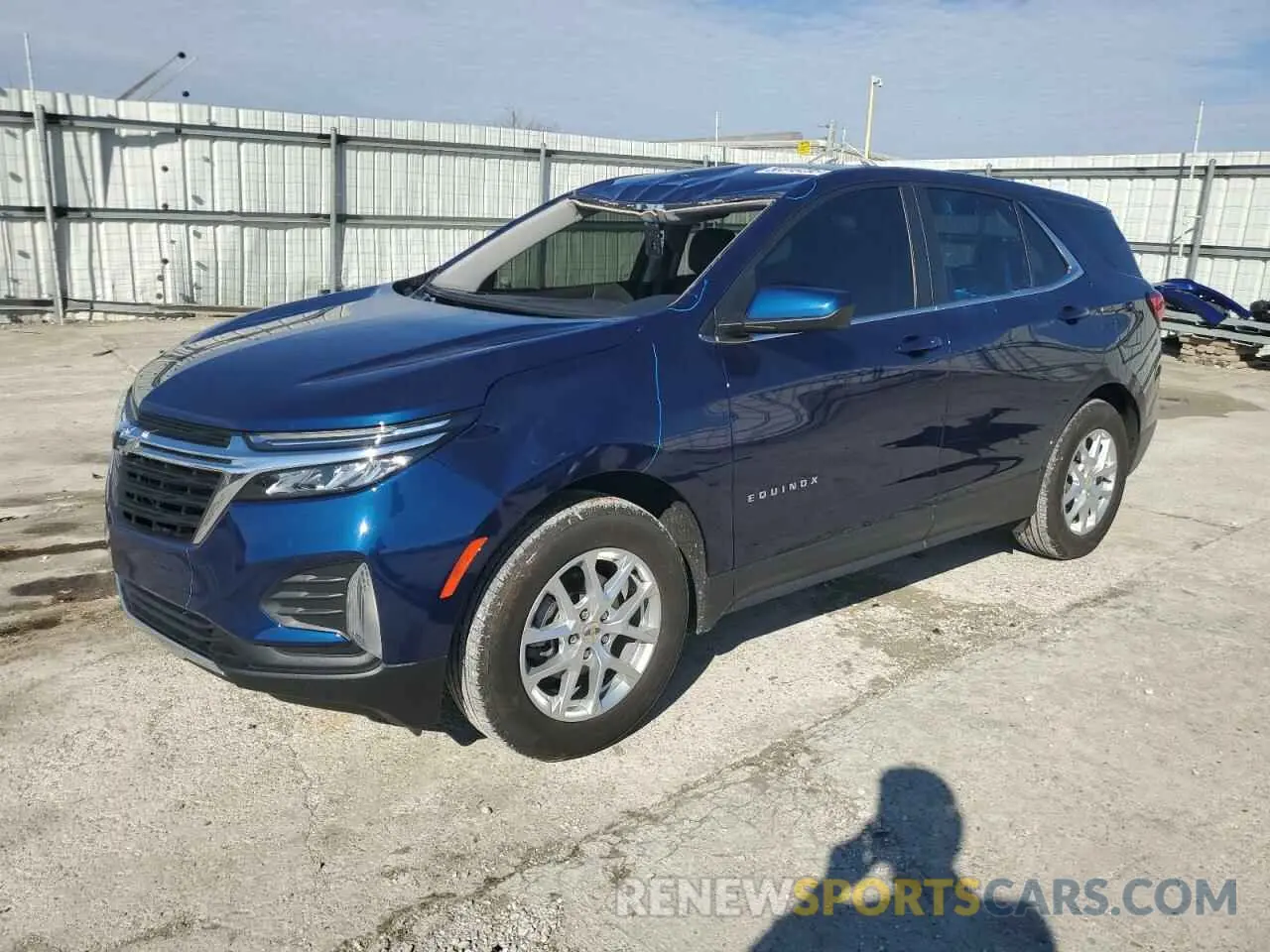 1 Photograph of a damaged car 3GNAXKEV5NL255504 CHEVROLET EQUINOX 2022
