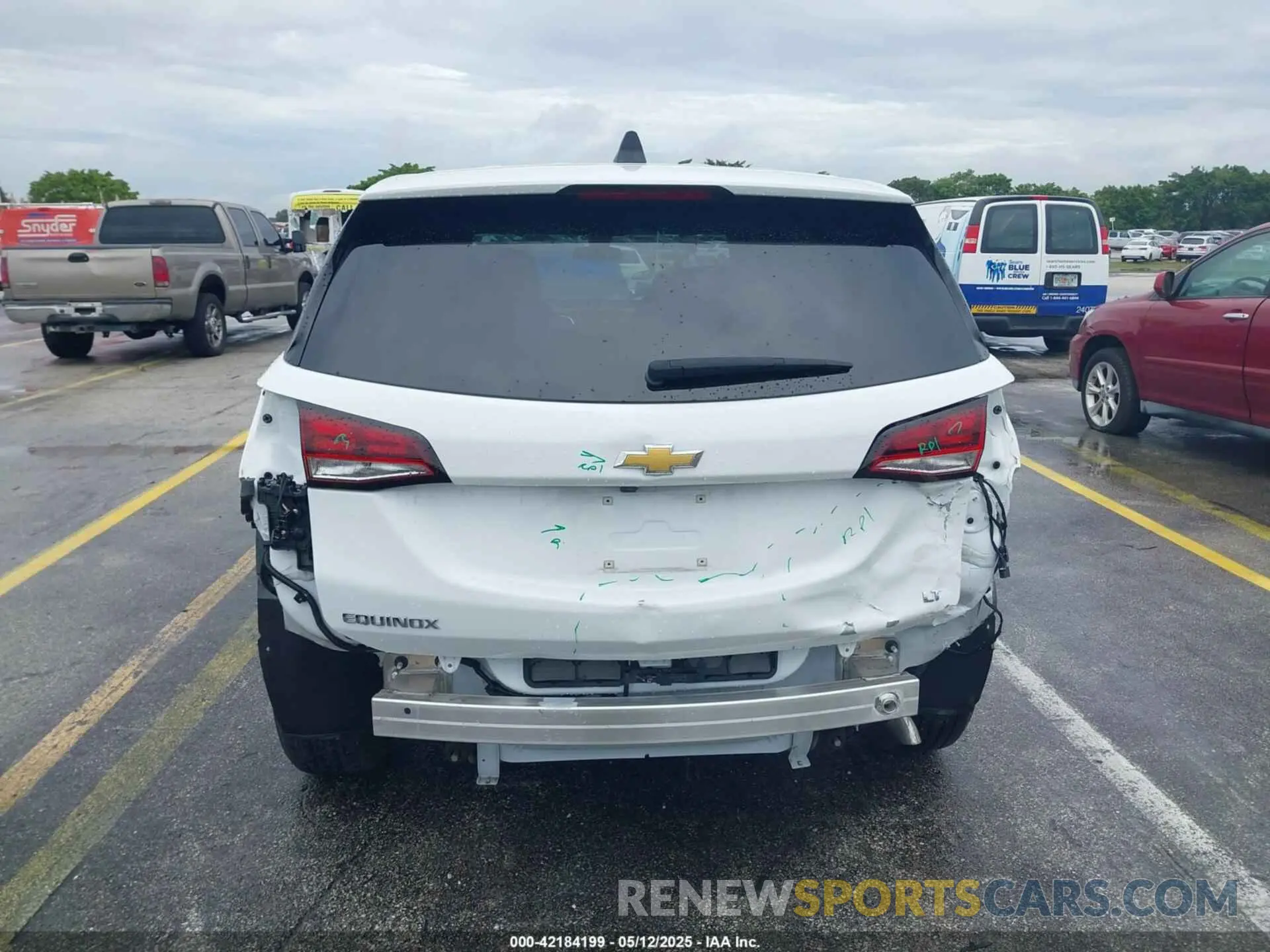 6 Photograph of a damaged car 3GNAXKEV5NL259715 CHEVROLET EQUINOX 2022