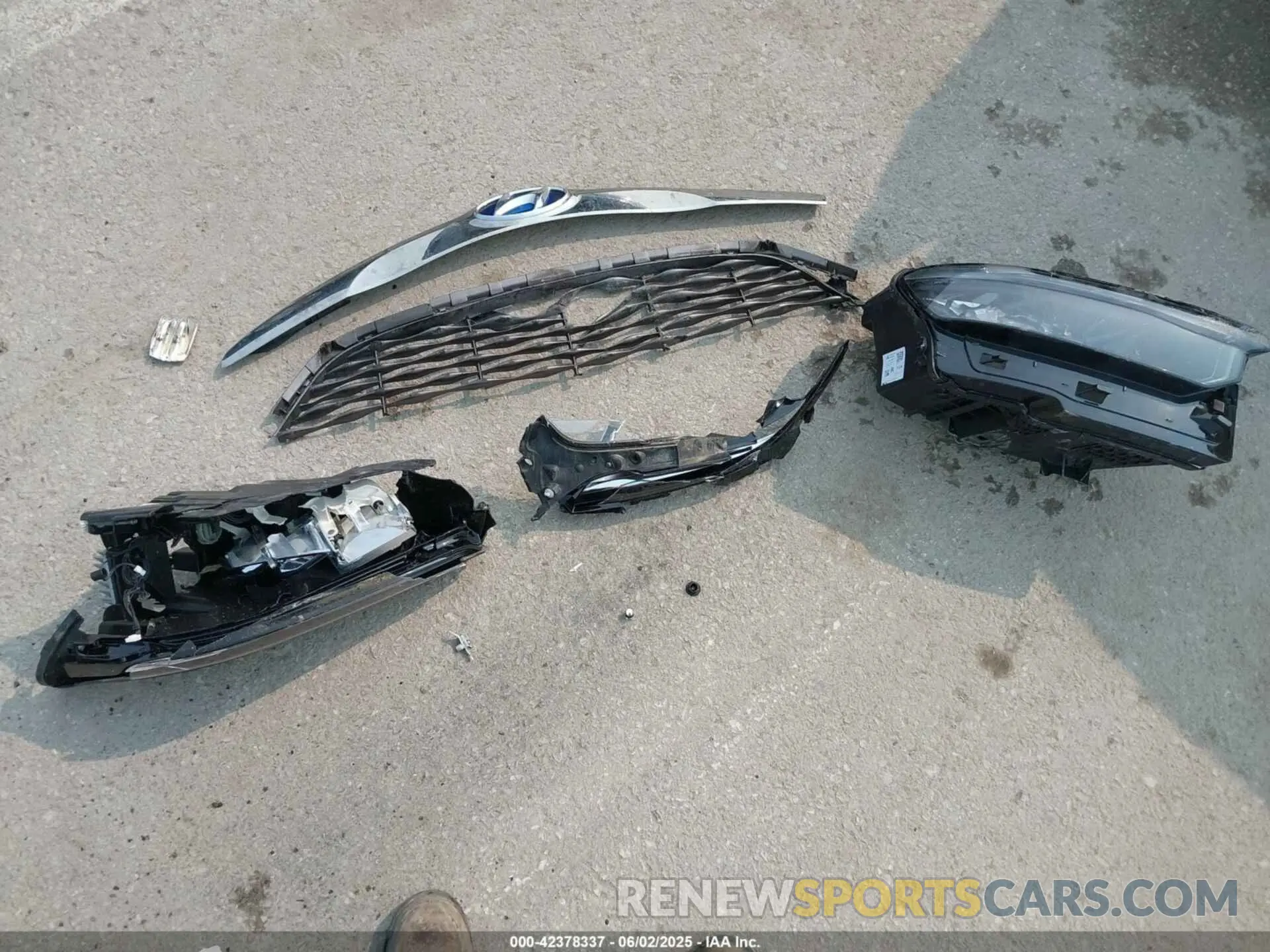 12 Фотография поврежденного автомобиля 3GNAXKEV5NL277227 CHEVROLET EQUINOX 2022