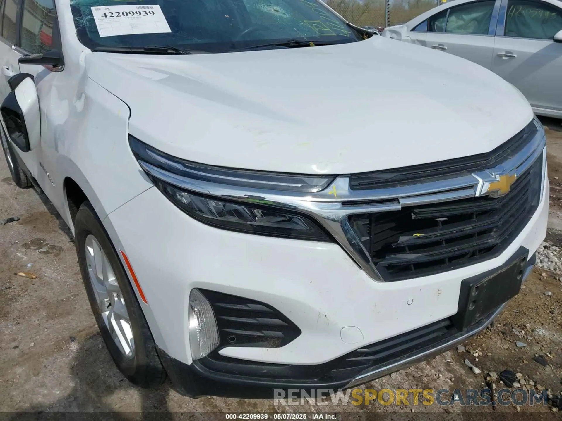 19 Photograph of a damaged car 3GNAXKEV5NS216434 CHEVROLET EQUINOX 2022