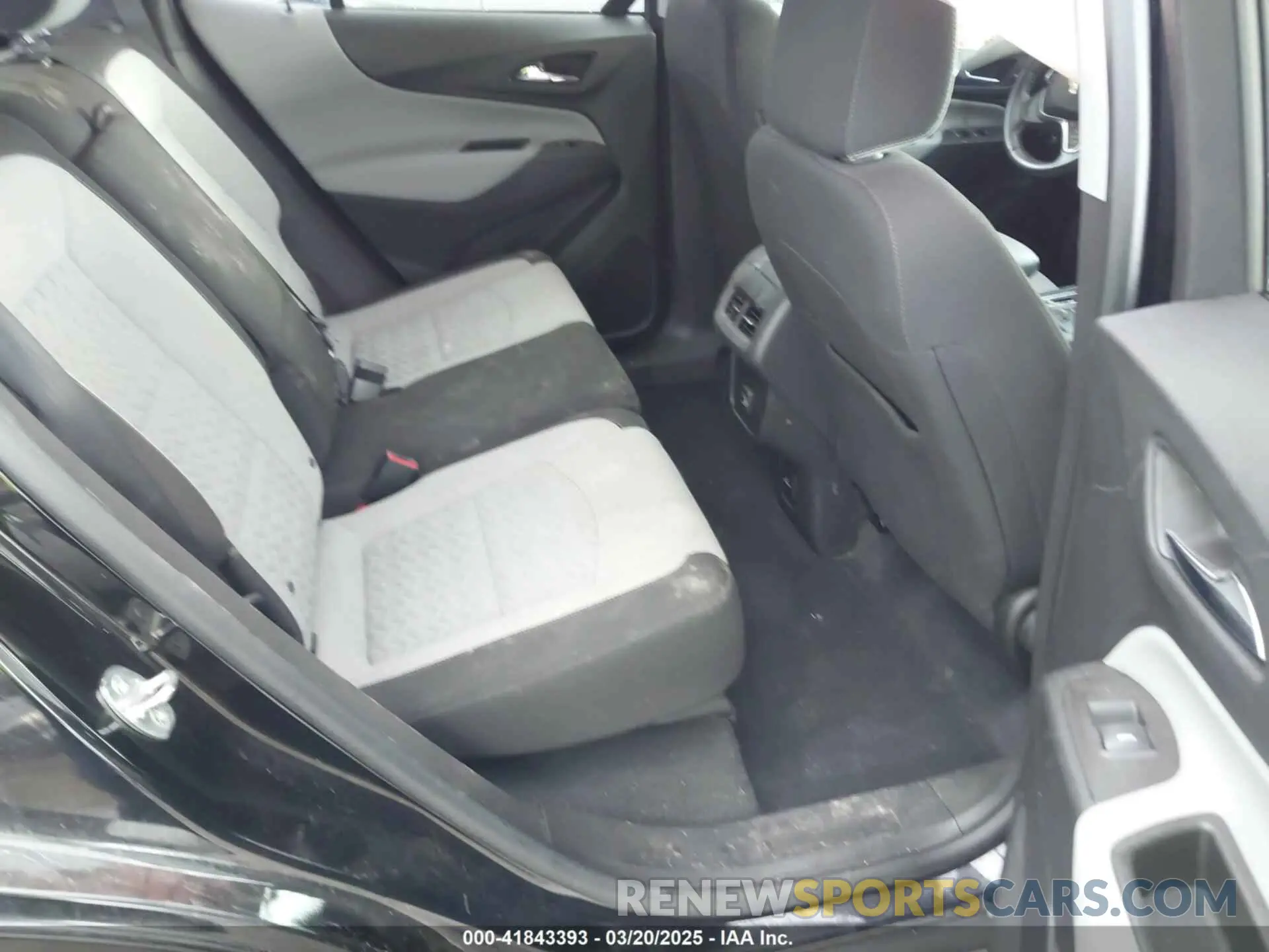 8 Photograph of a damaged car 3GNAXKEV6NL135873 CHEVROLET EQUINOX 2022