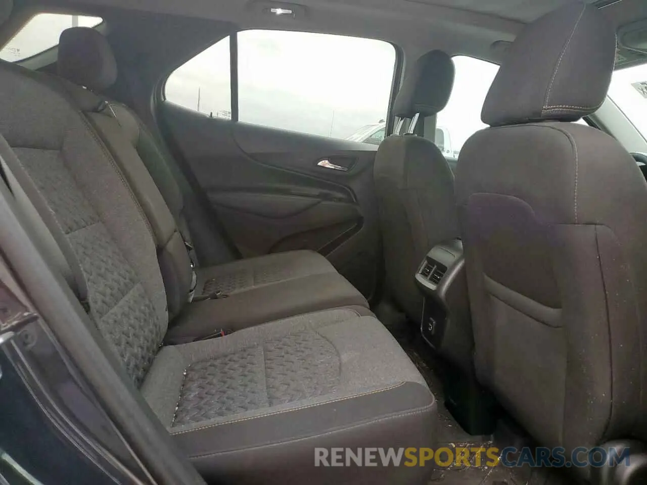 11 Photograph of a damaged car 3GNAXKEV6NS231296 CHEVROLET EQUINOX 2022
